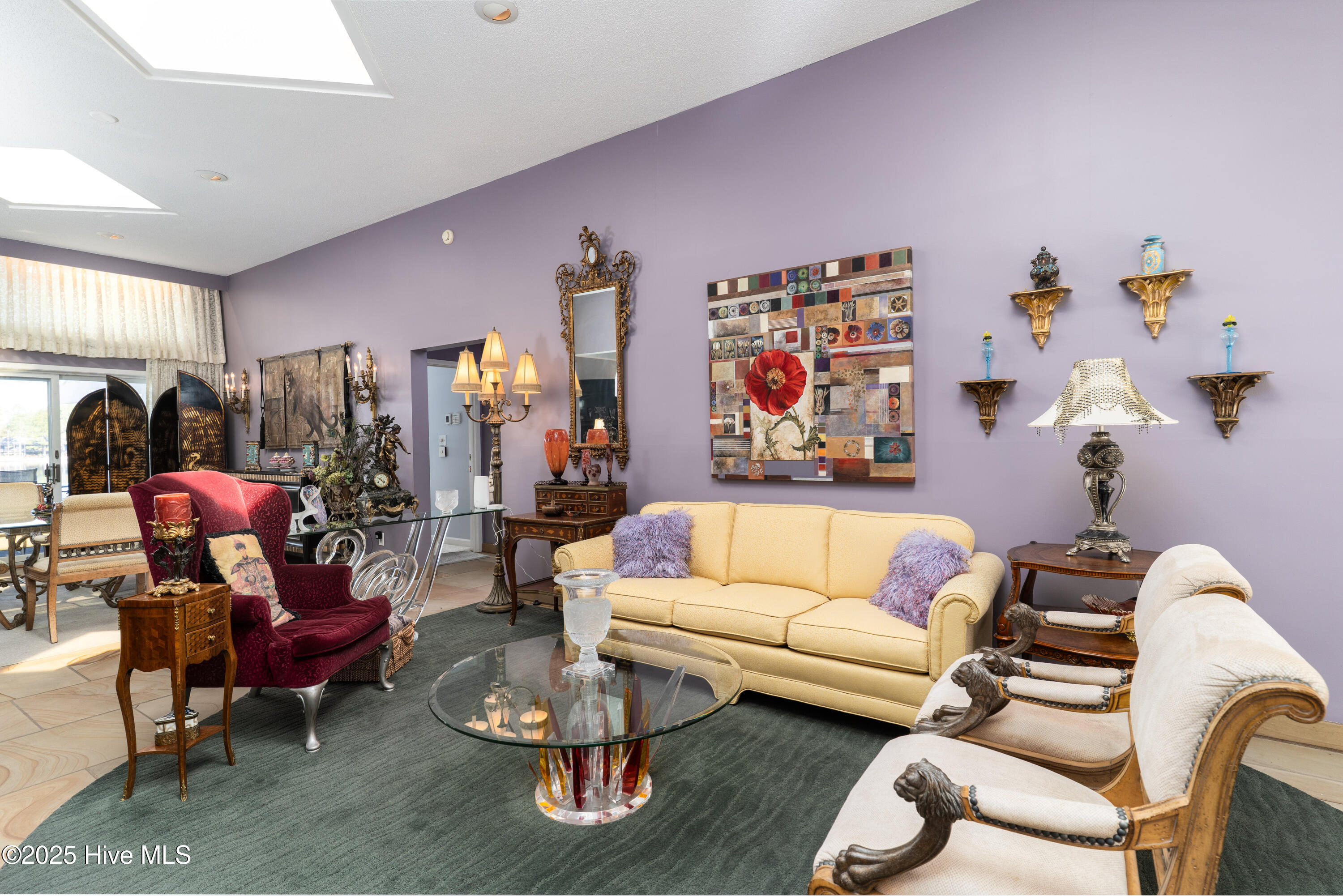 655 Diamondhead Drive S