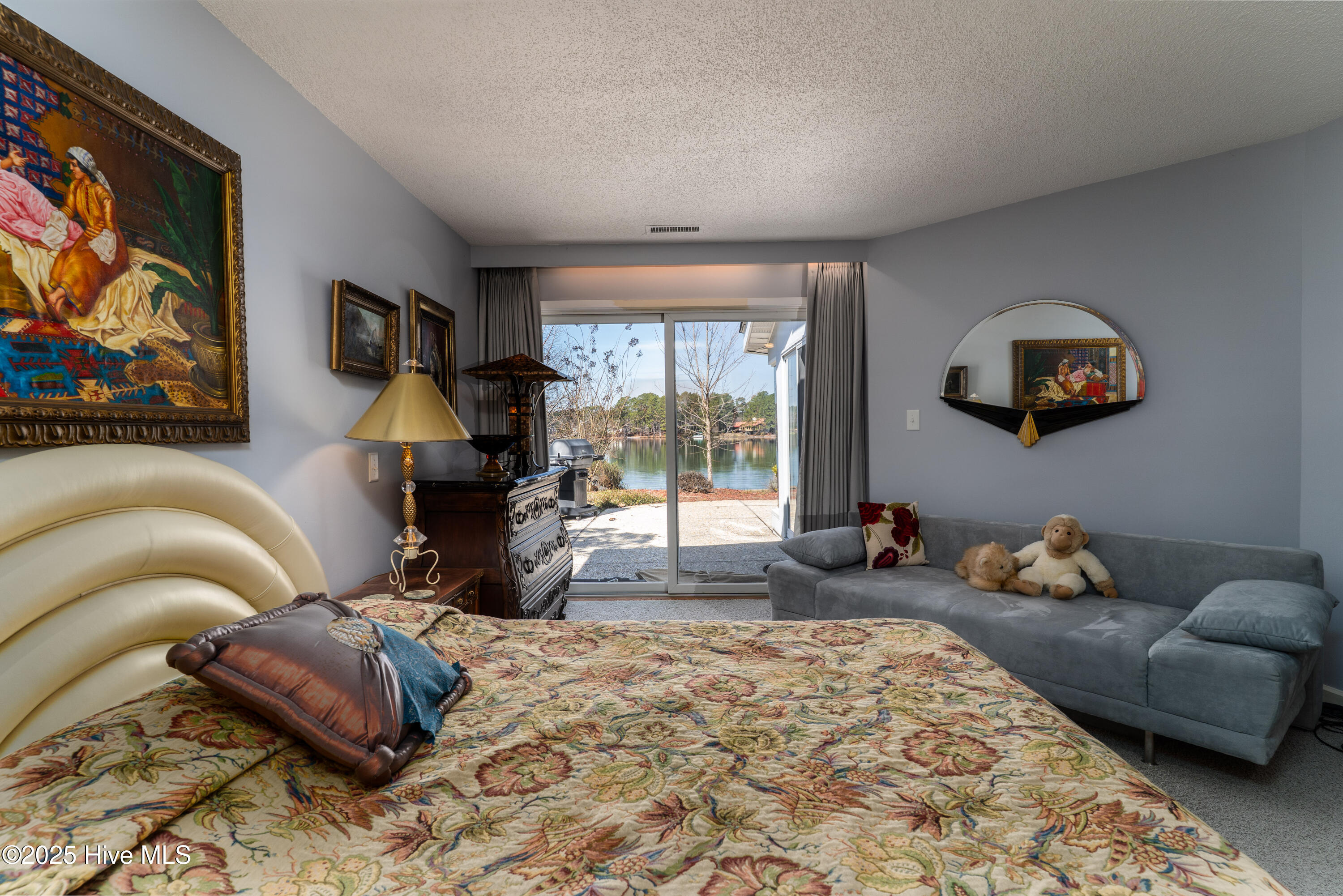 655 Diamondhead Drive S