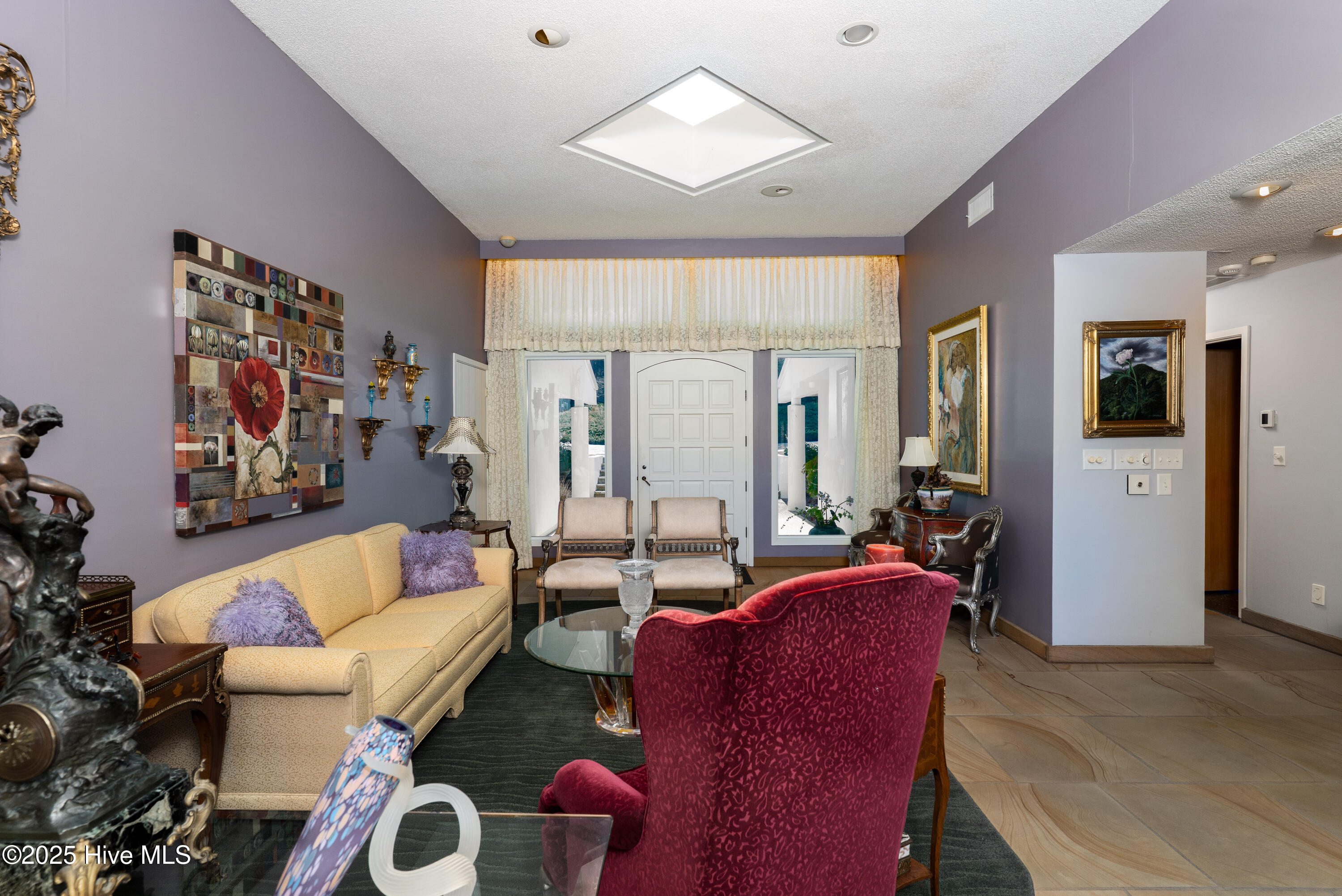 655 Diamondhead Drive S