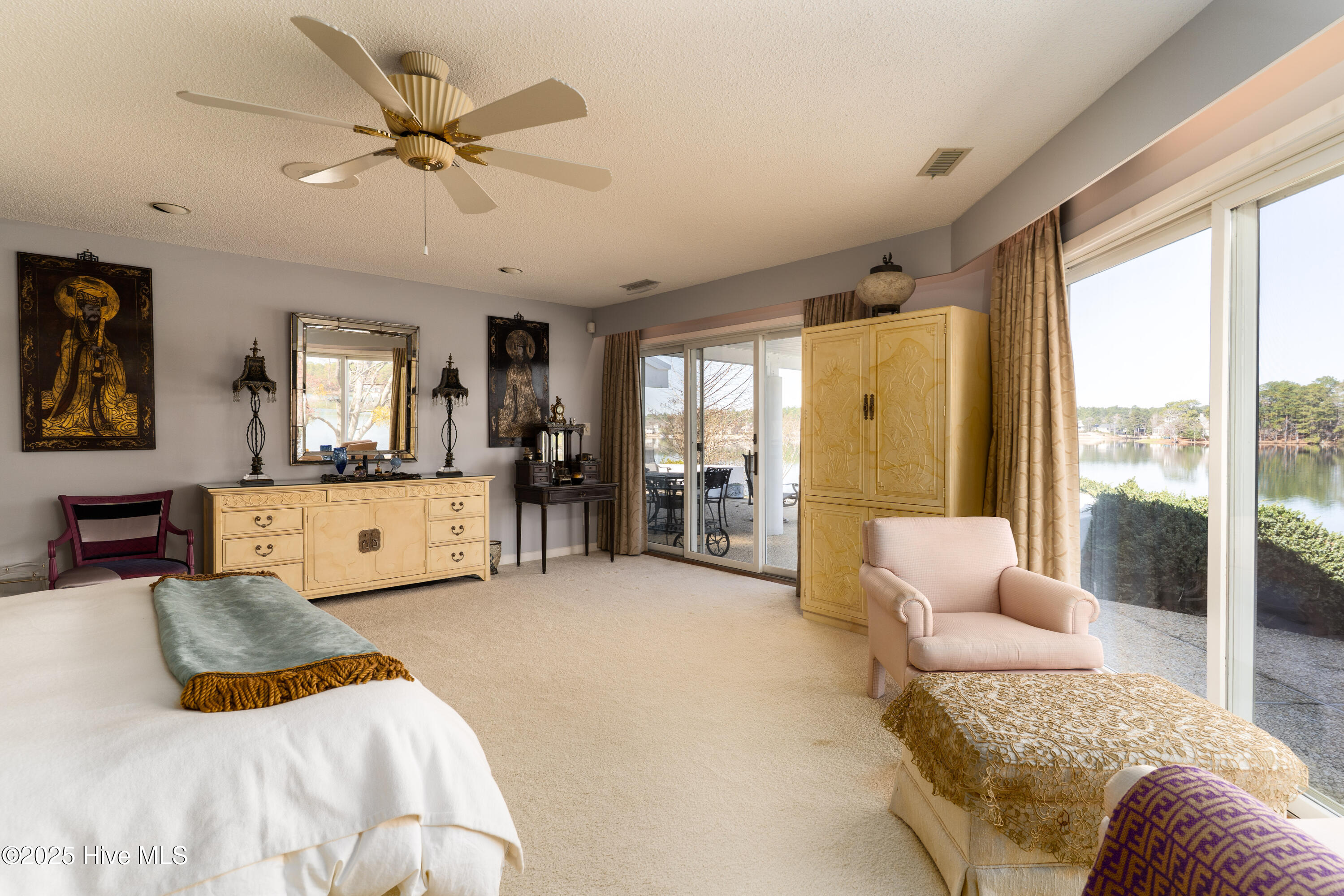 655 Diamondhead Drive S