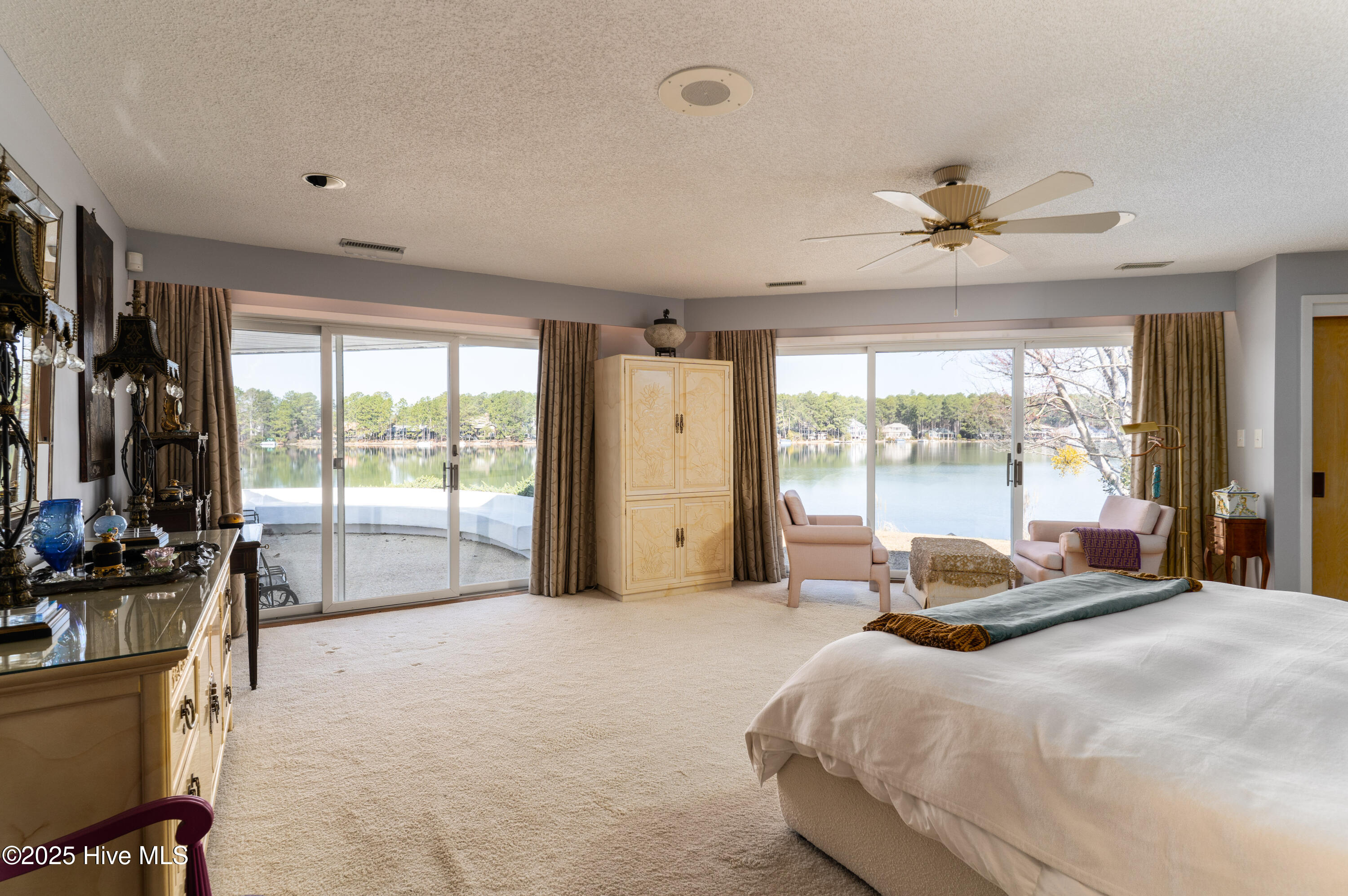 655 Diamondhead Drive S