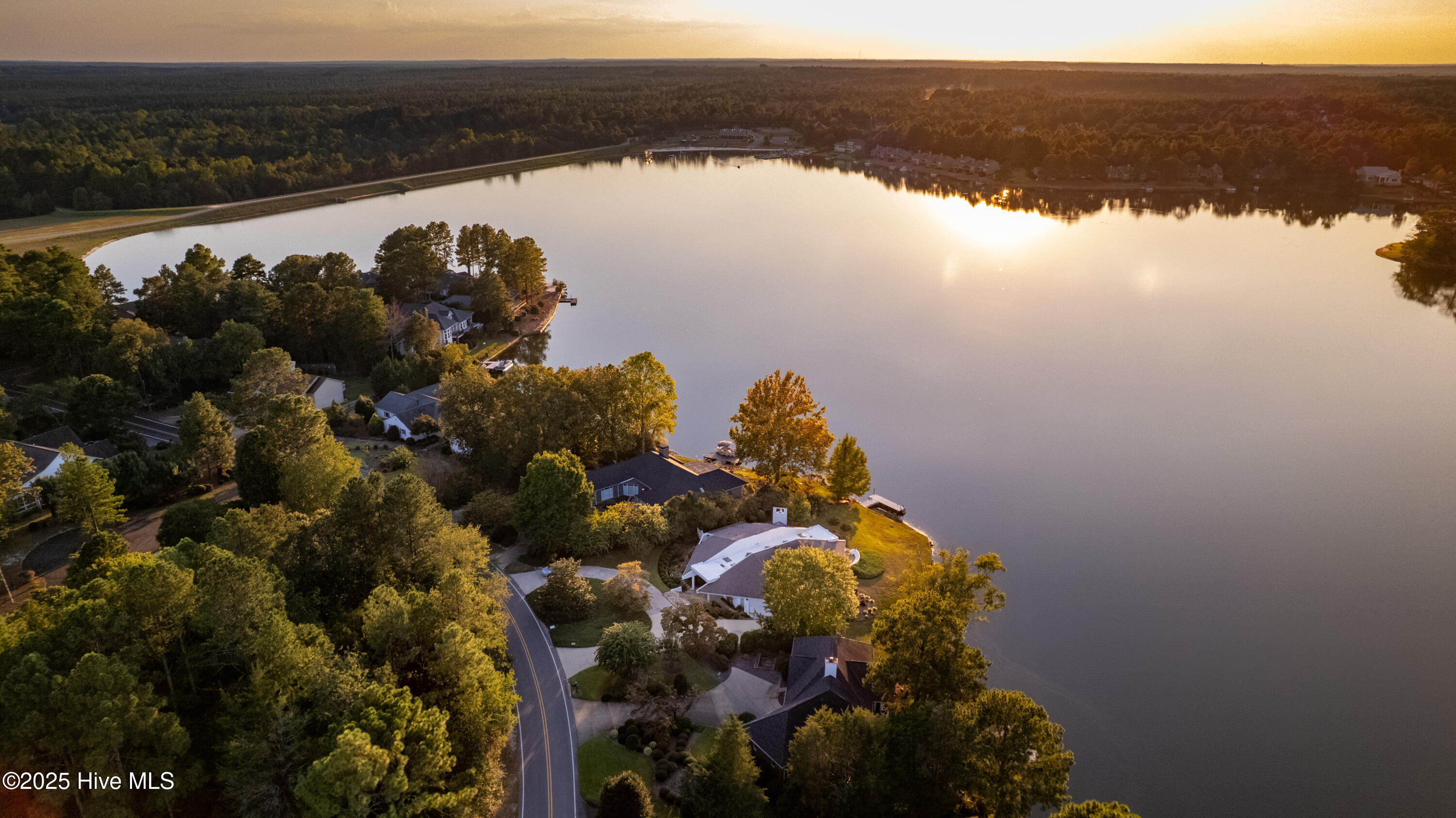 655 Diamondhead Drive S