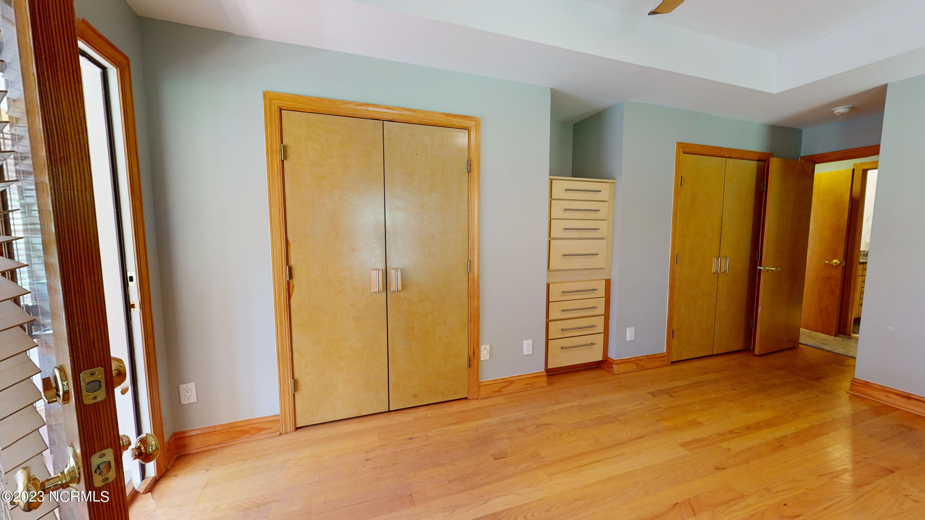 245 Lakeside Drive