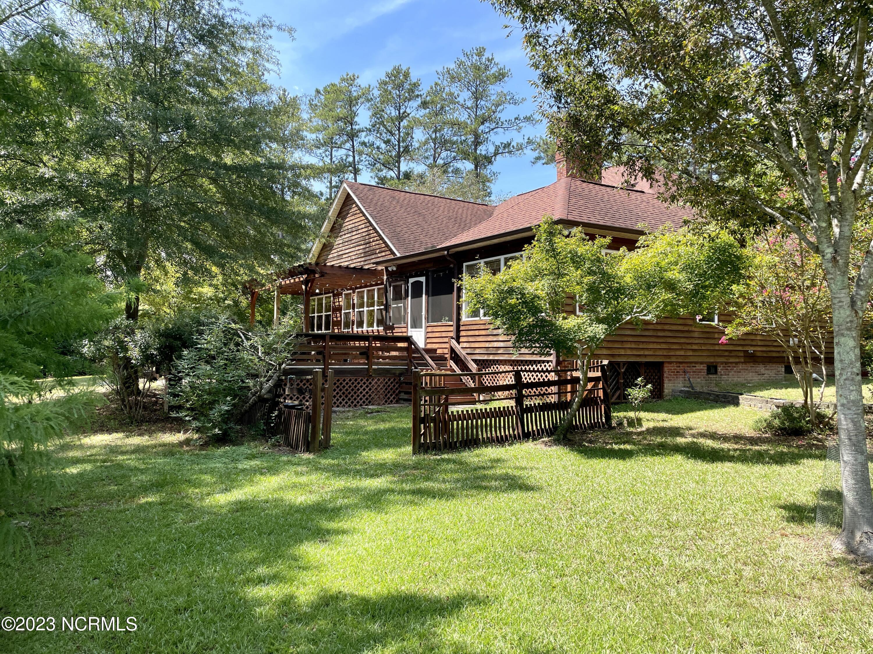 245 Lakeside Drive