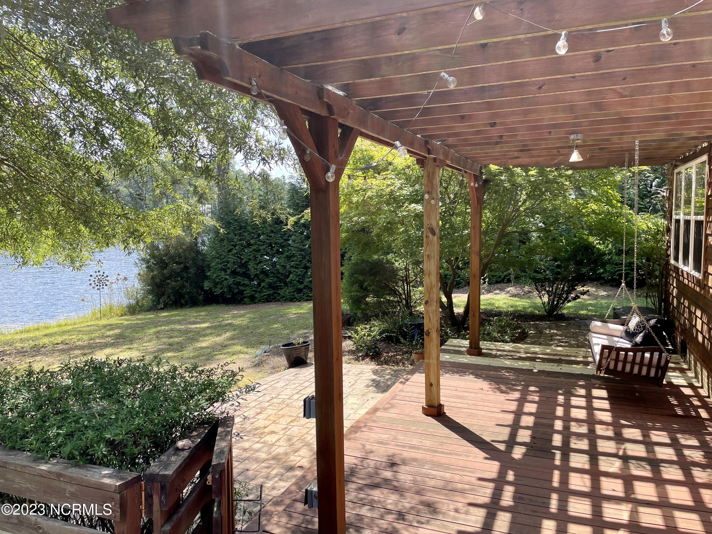 245 Lakeside Drive