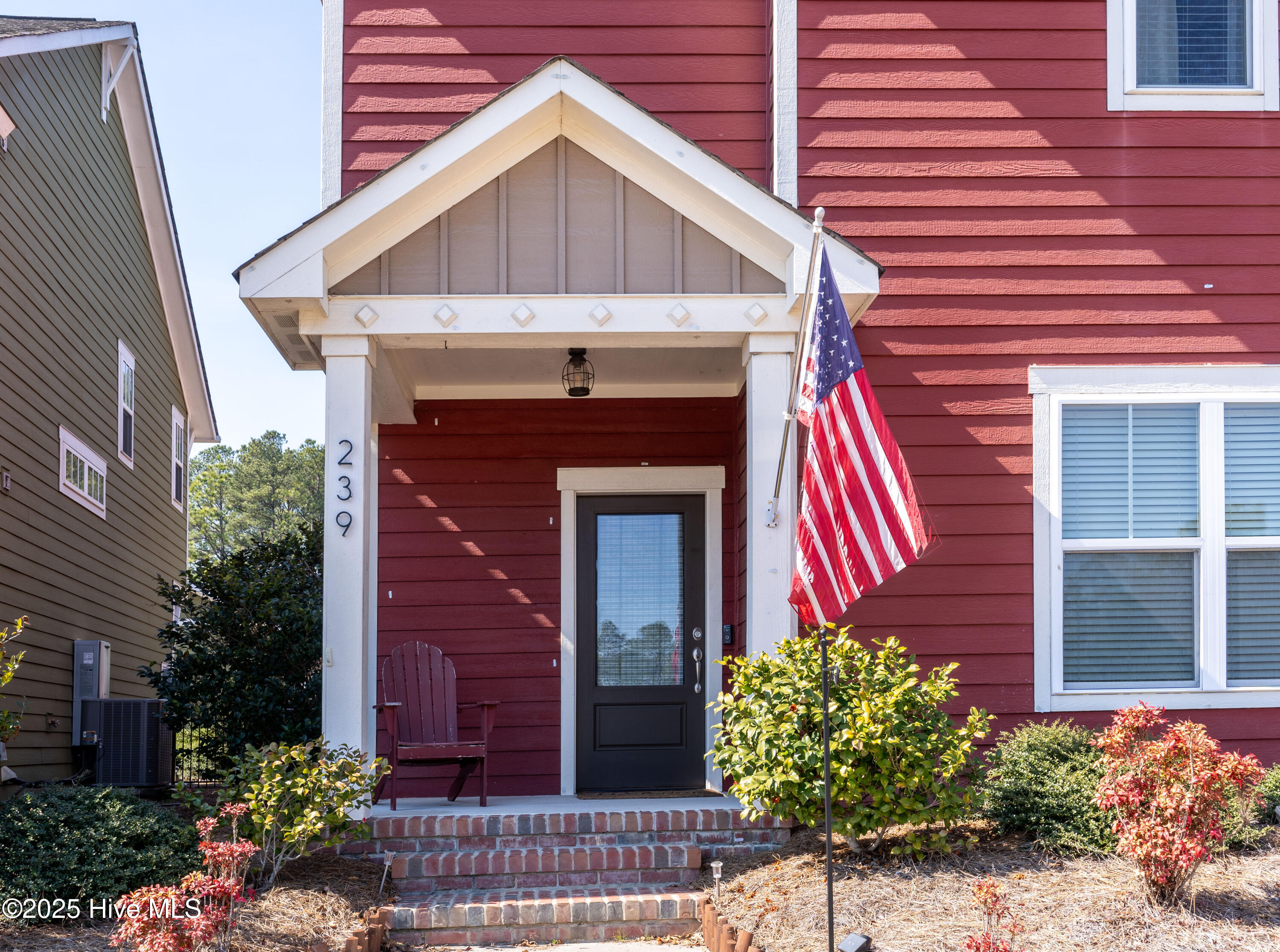 239 Legacy Lakes Way