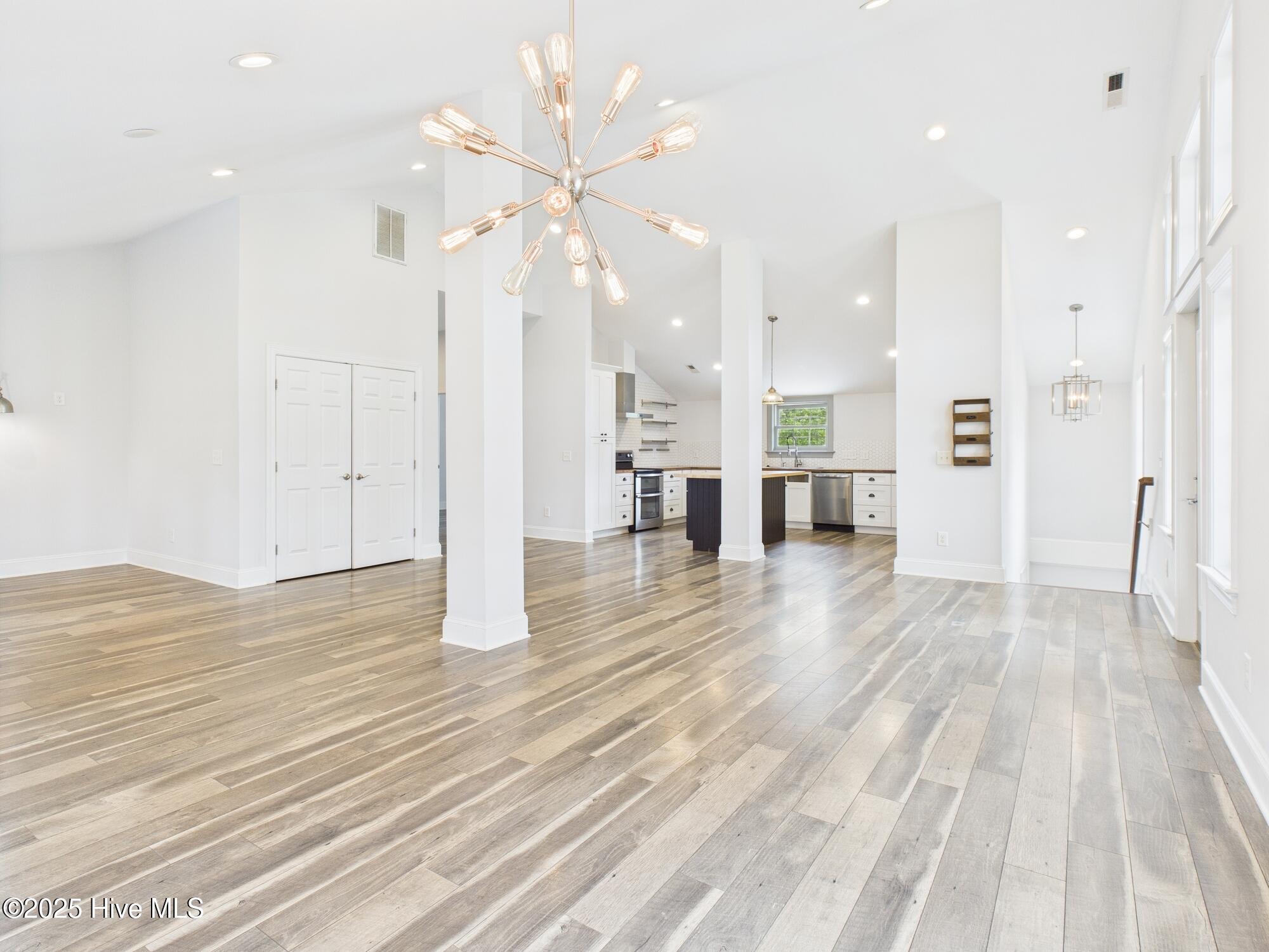344 New Haven Place