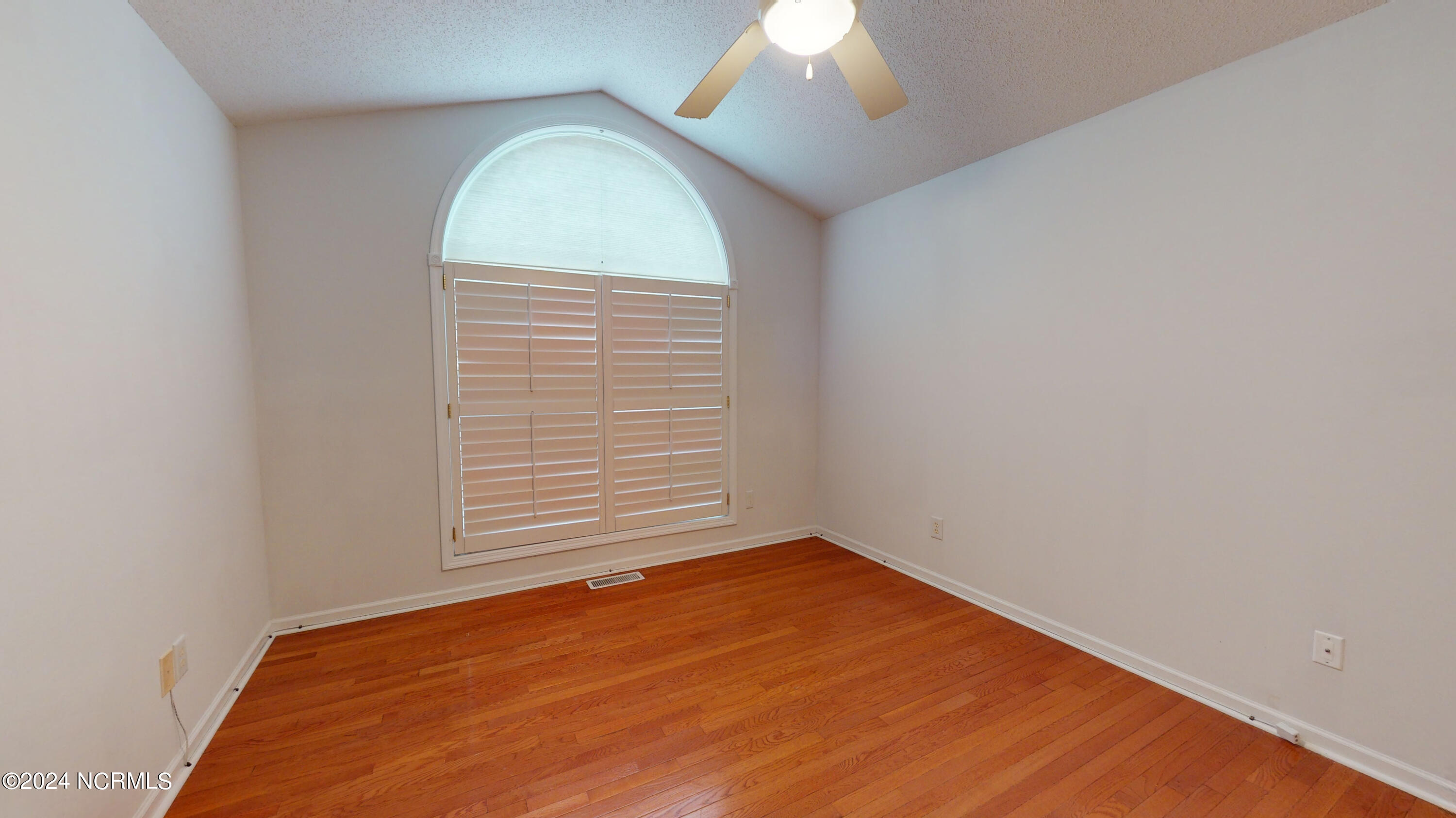 130 Adams Circle