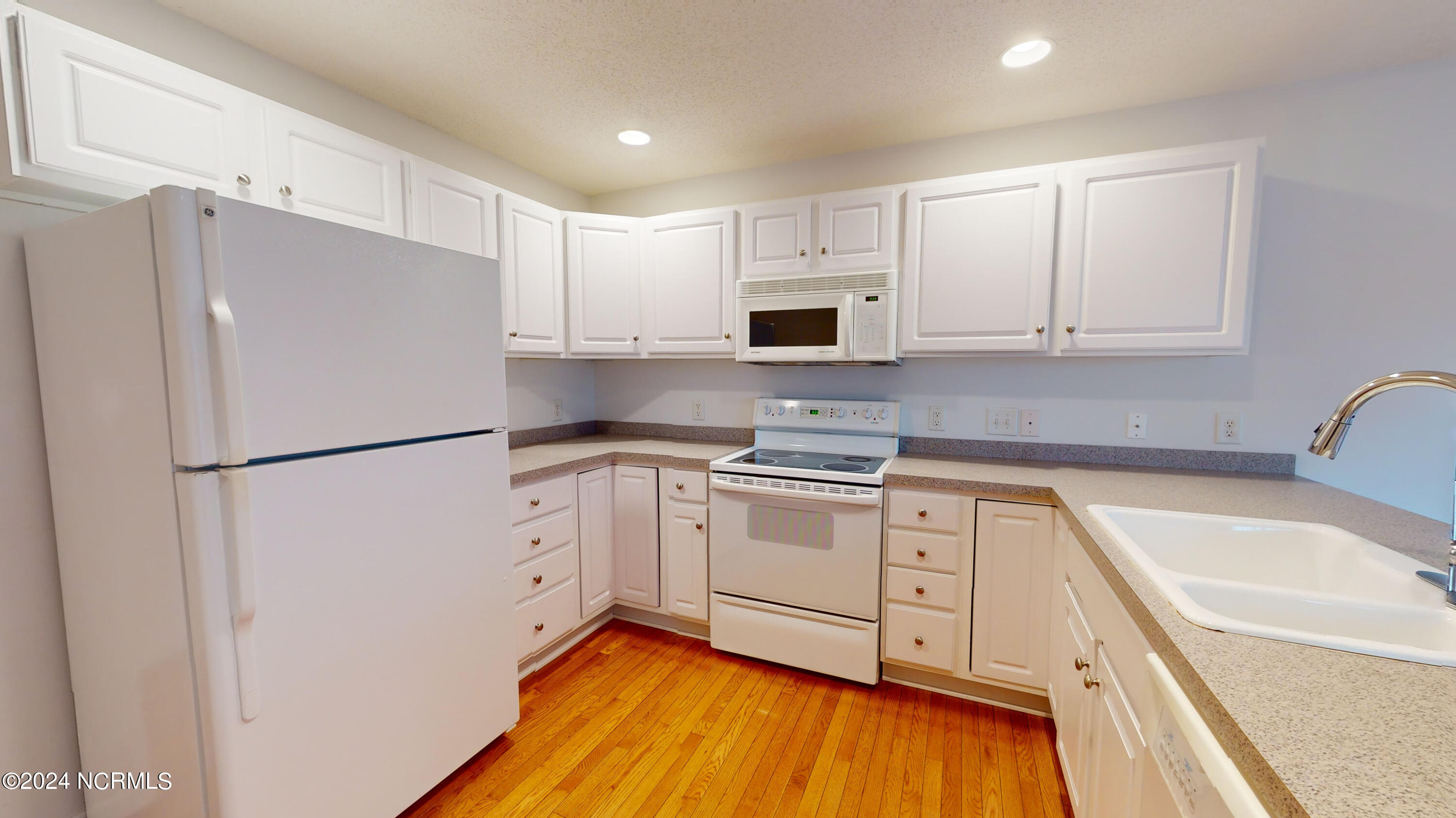 130 Adams Circle