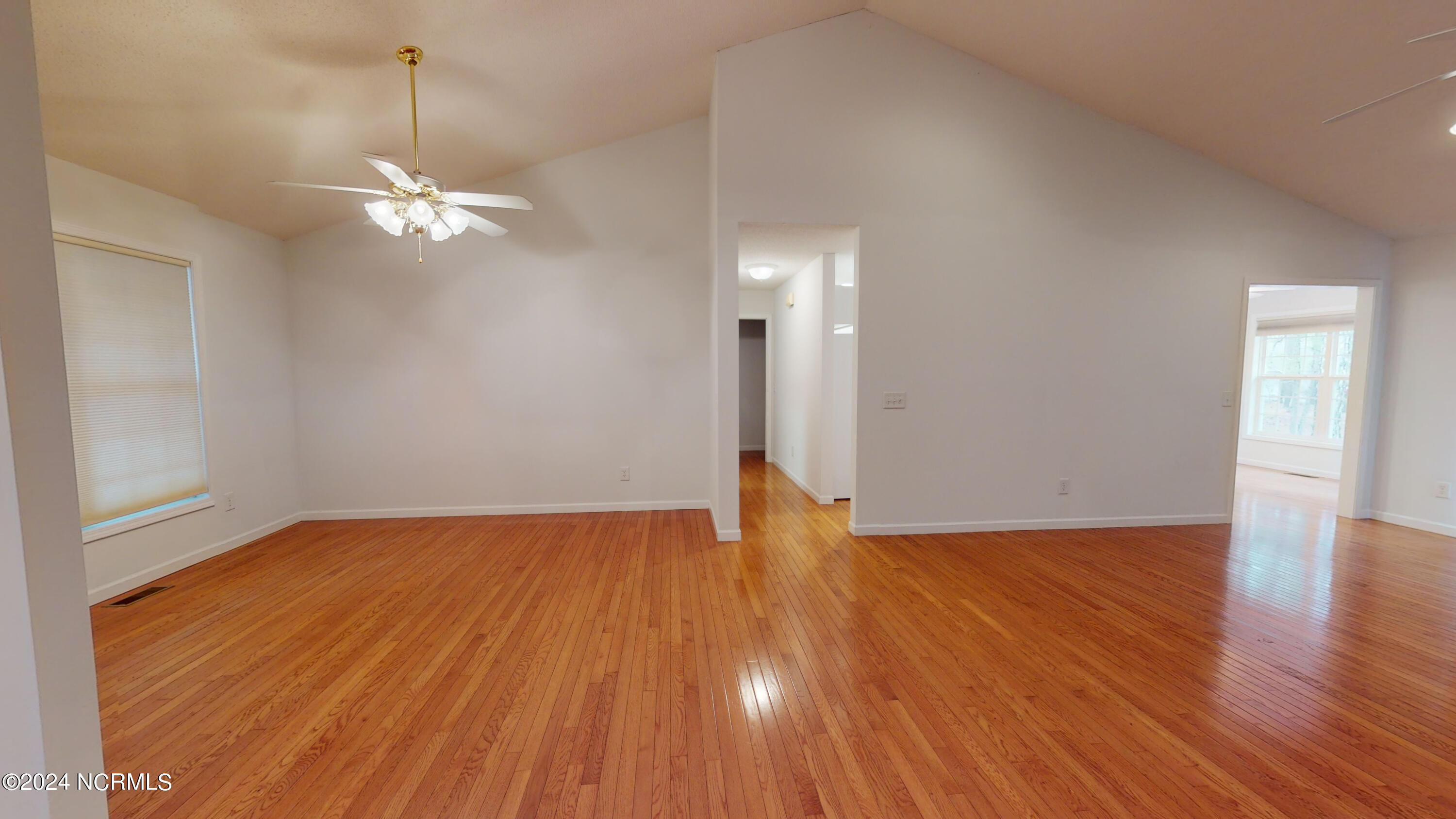 130 Adams Circle