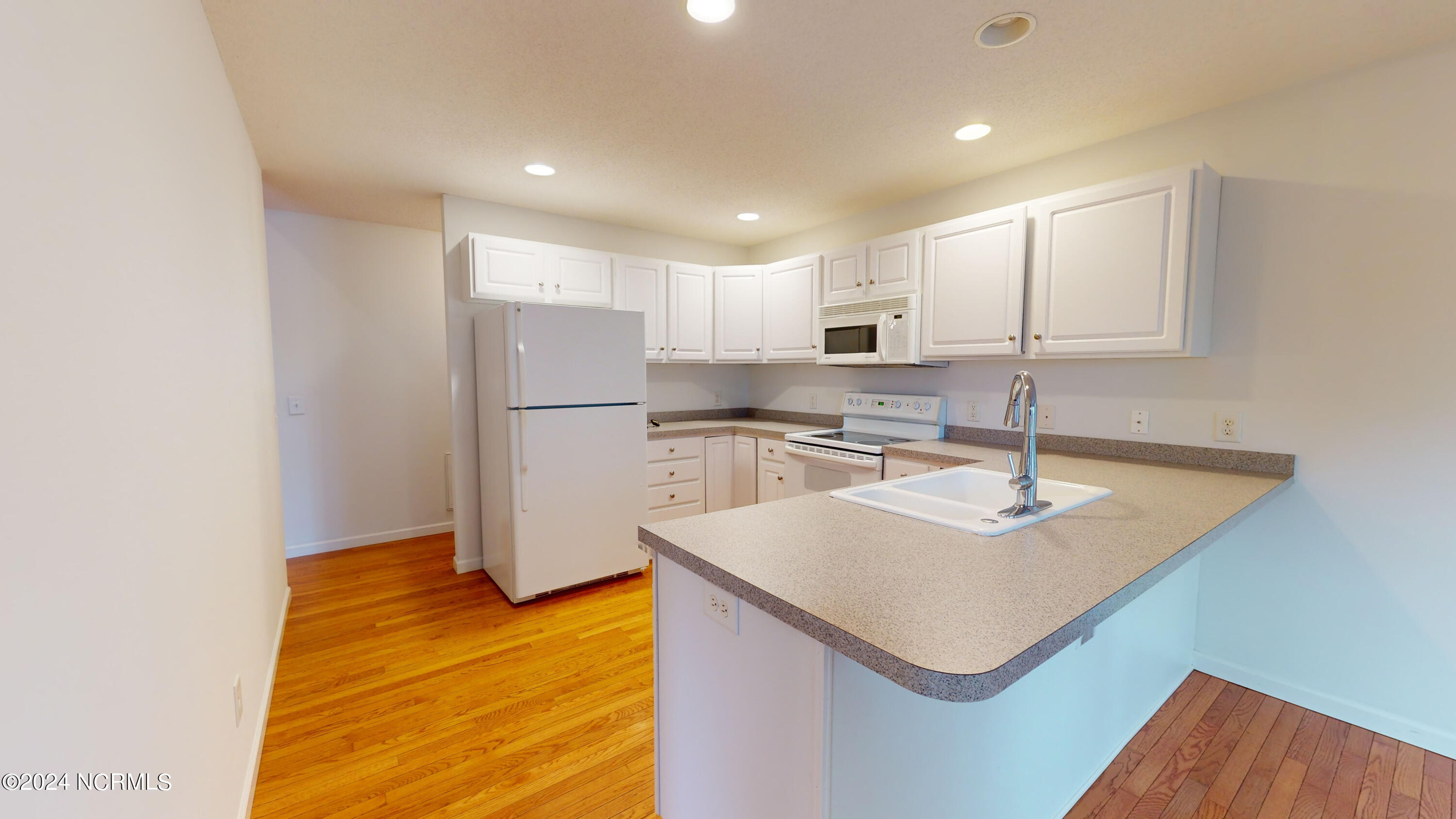 130 Adams Circle