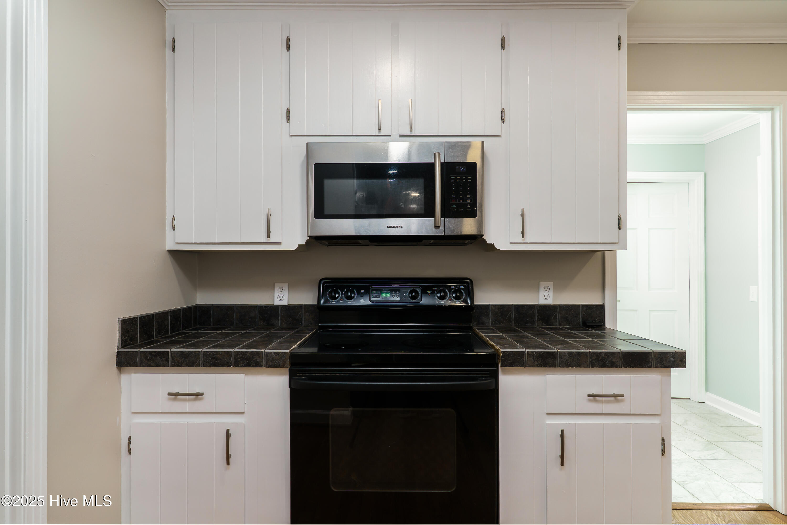 2489 White Hill Road