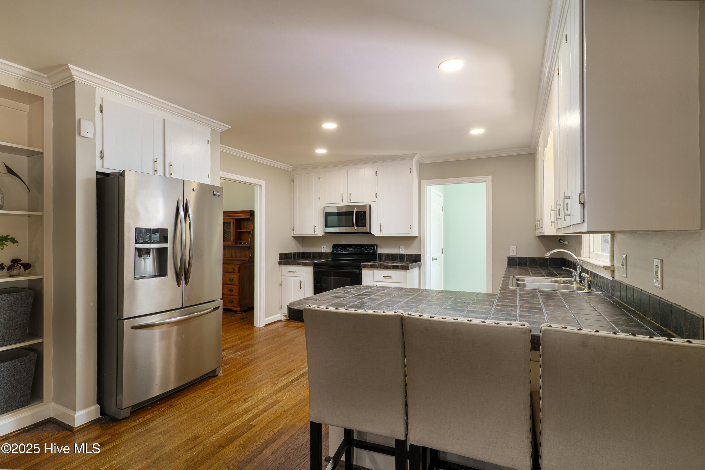 2489 White Hill Road