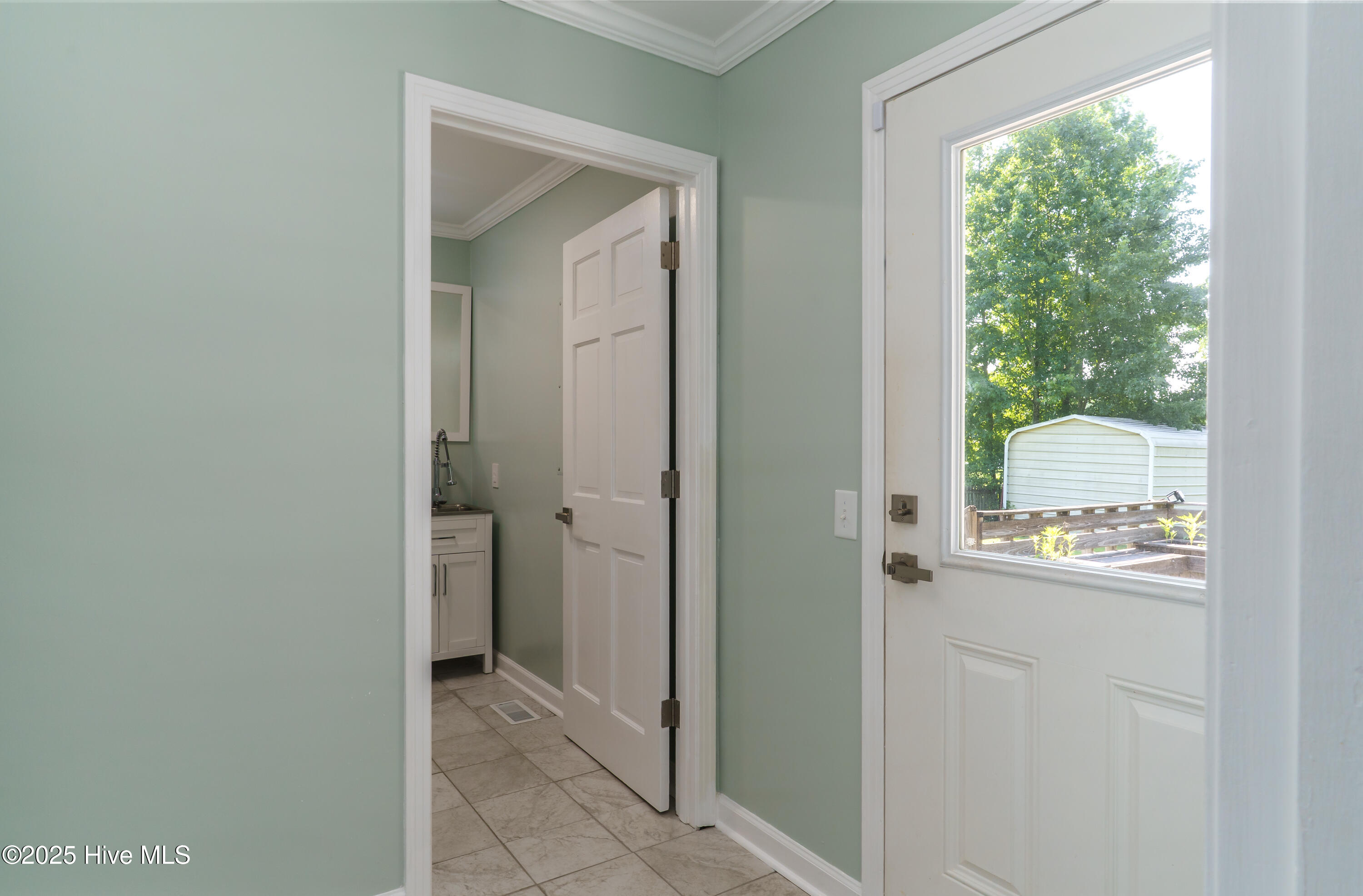 2489 White Hill Road