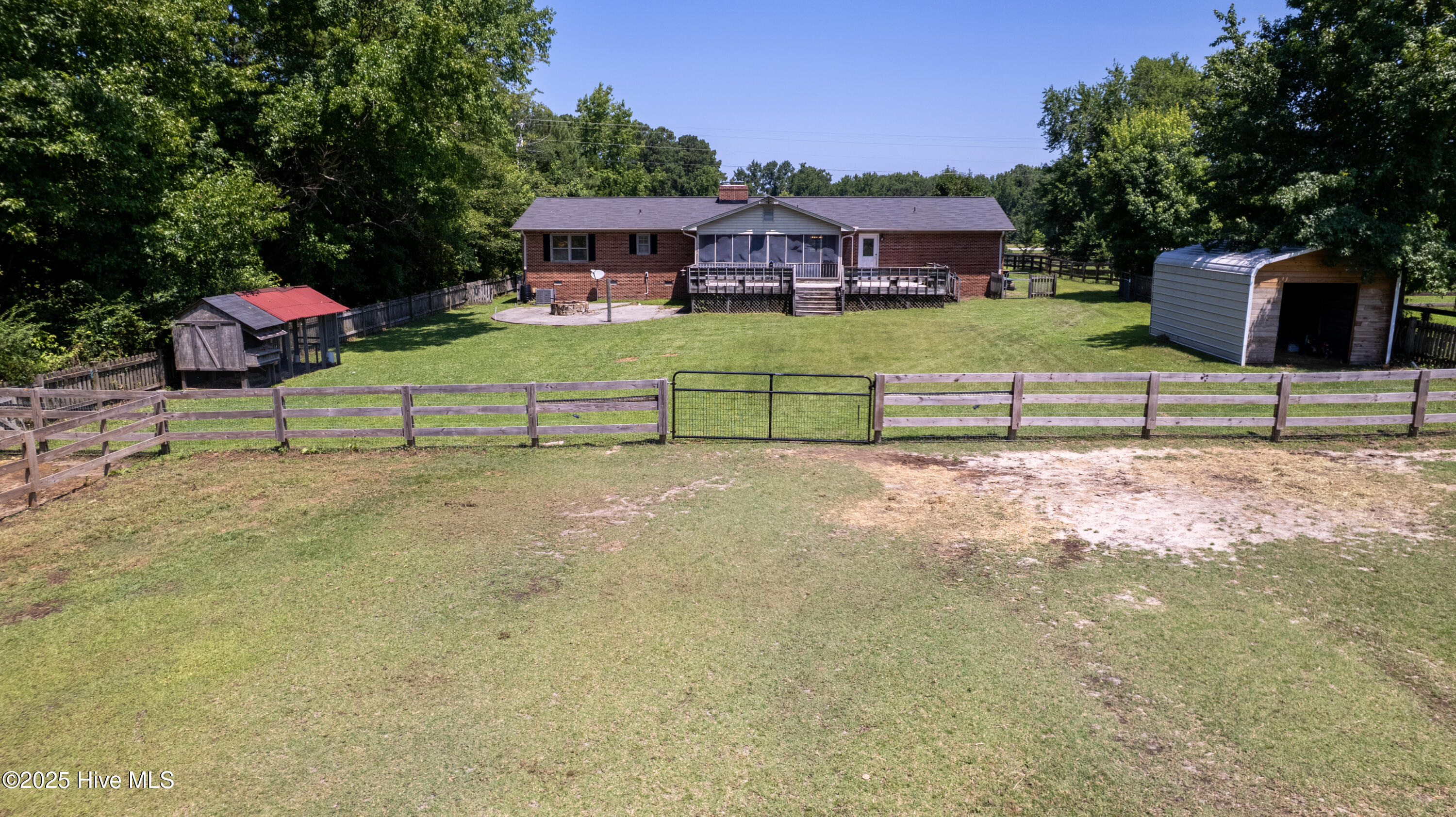 2489 White Hill Road