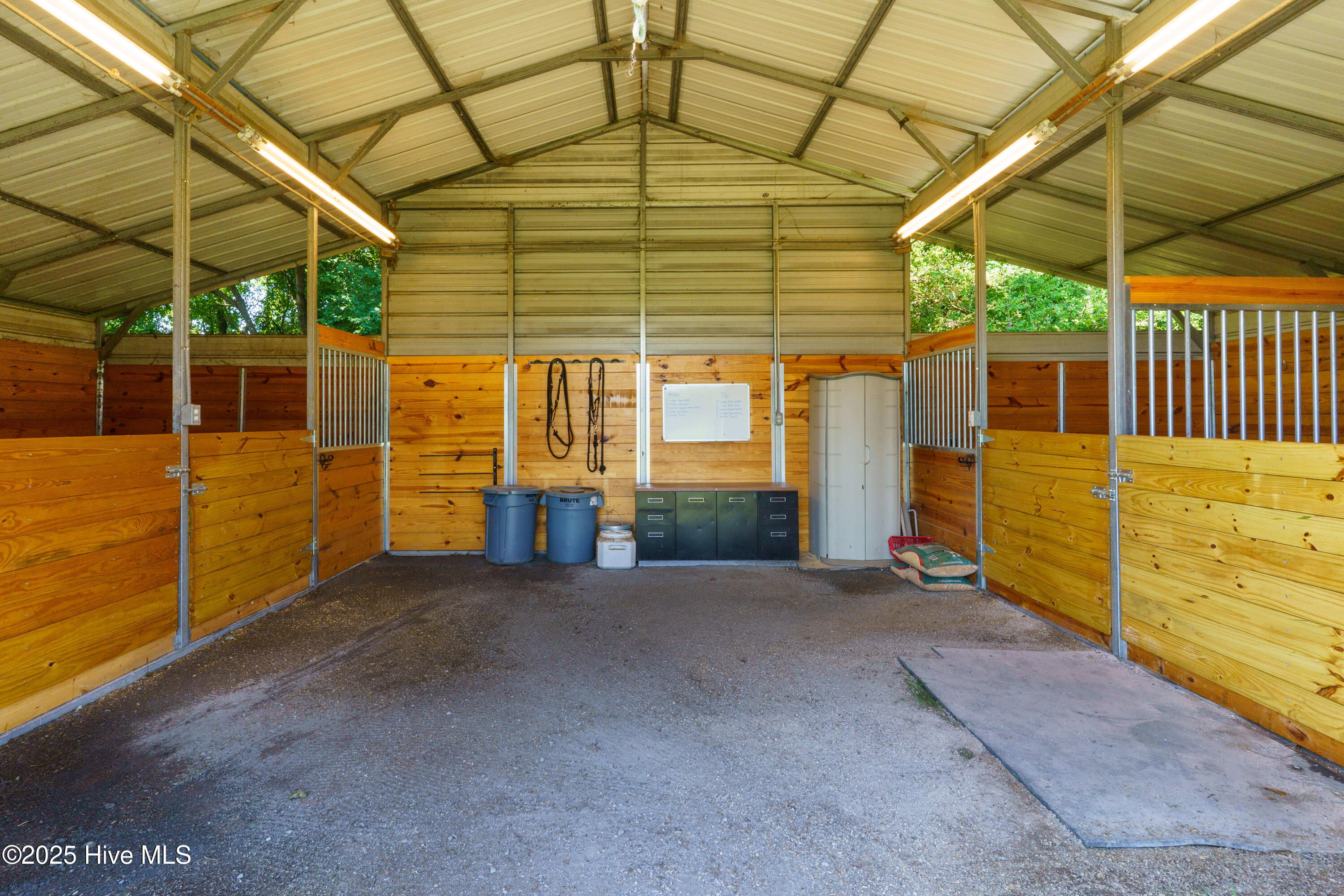 2489 White Hill Road