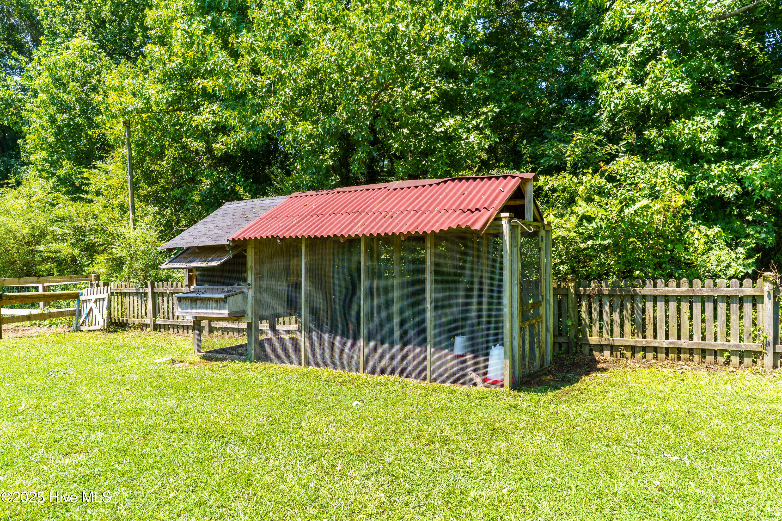 2489 White Hill Road