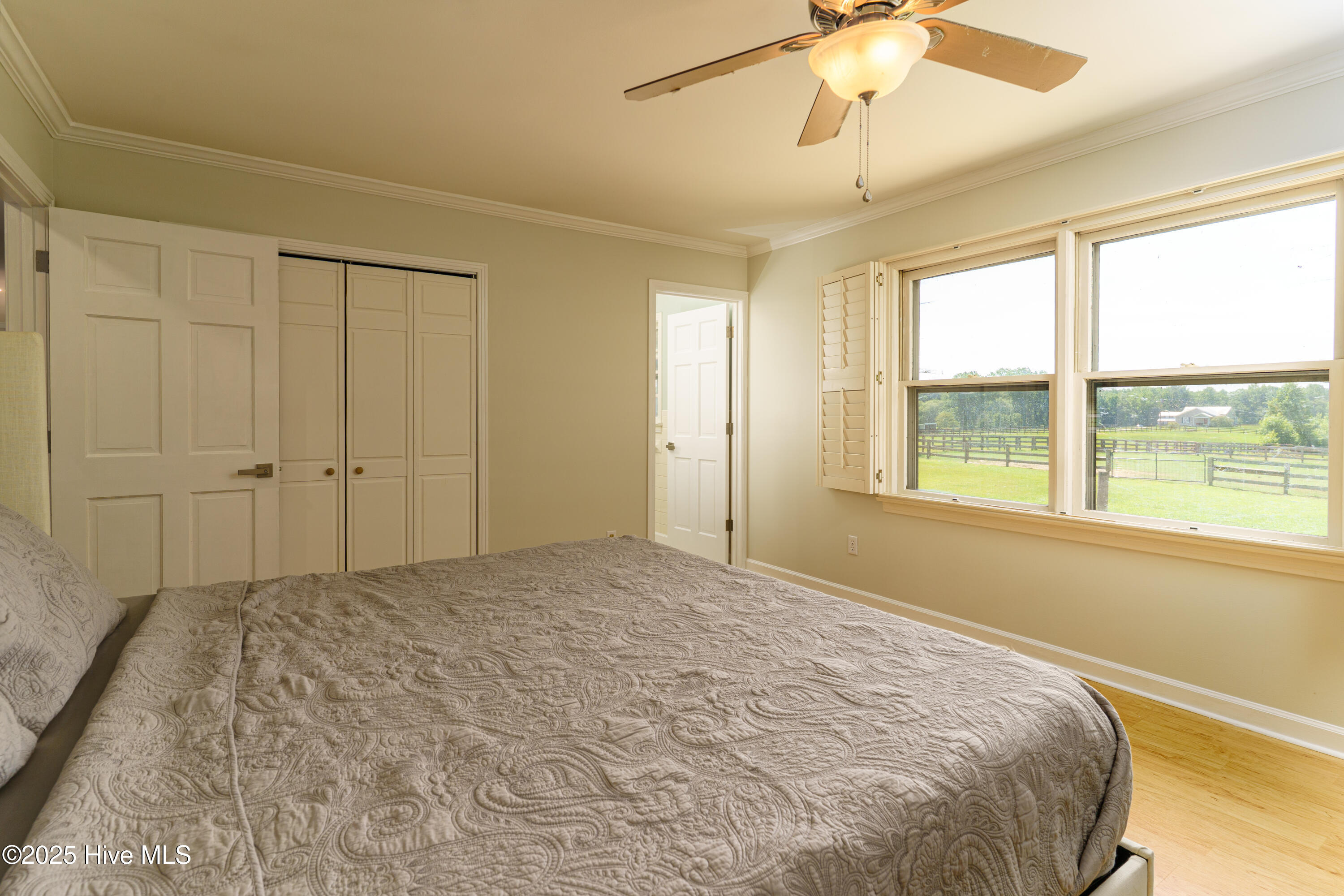 2489 White Hill Road