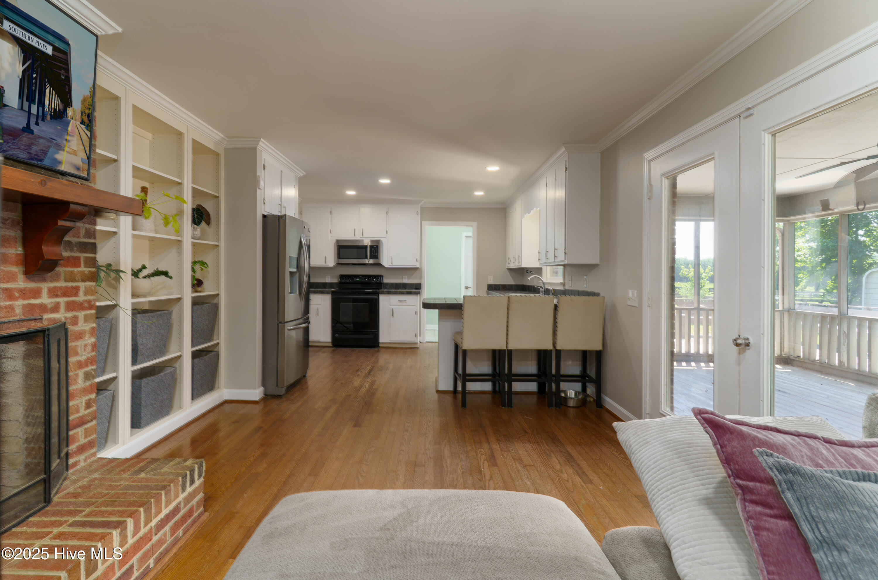 2489 White Hill Road