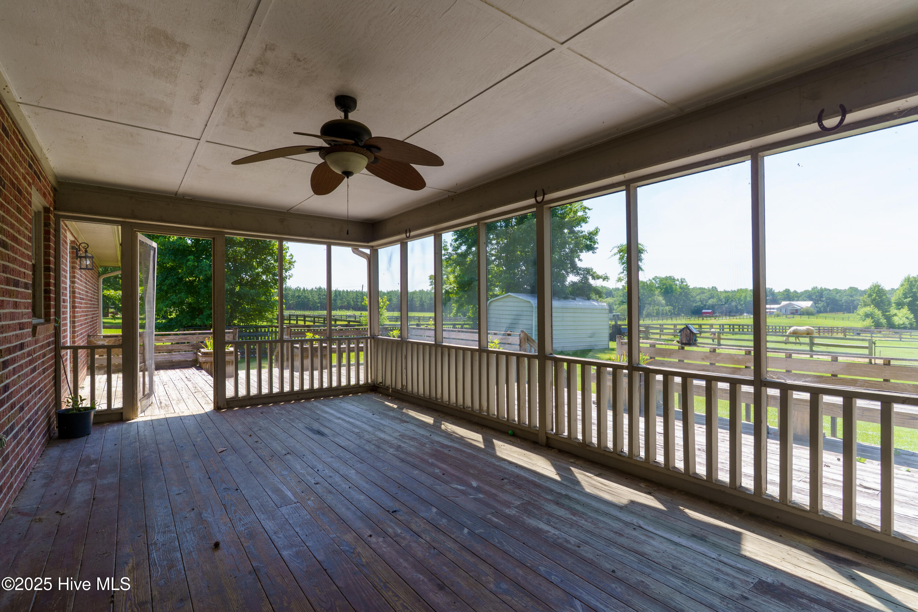 2489 White Hill Road