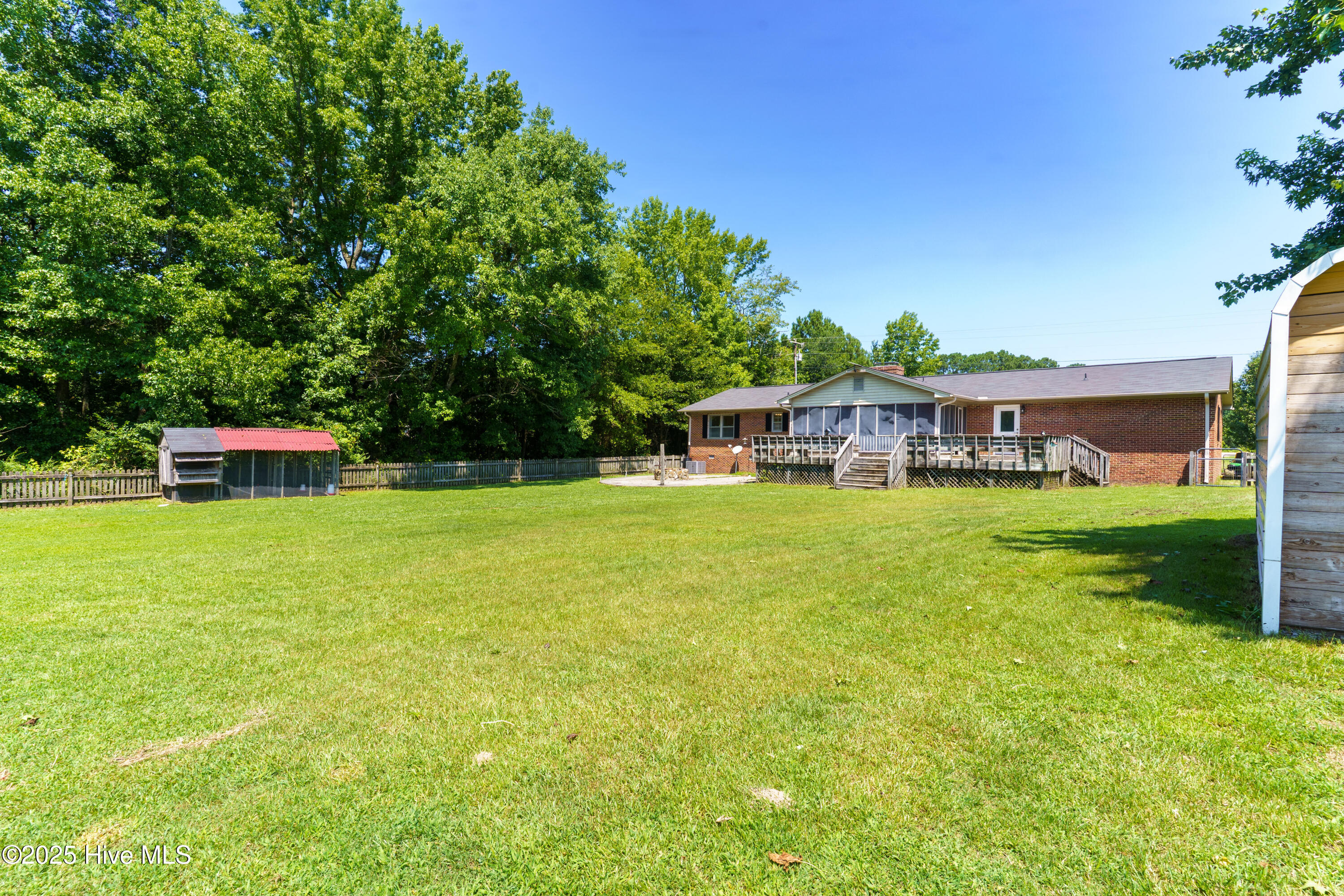 2489 White Hill Road