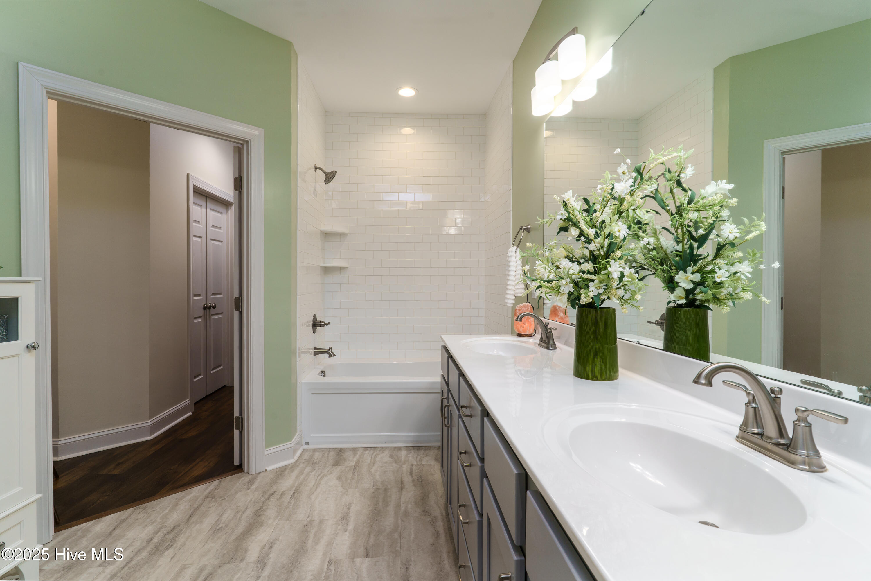 525 Lighthorse Circle