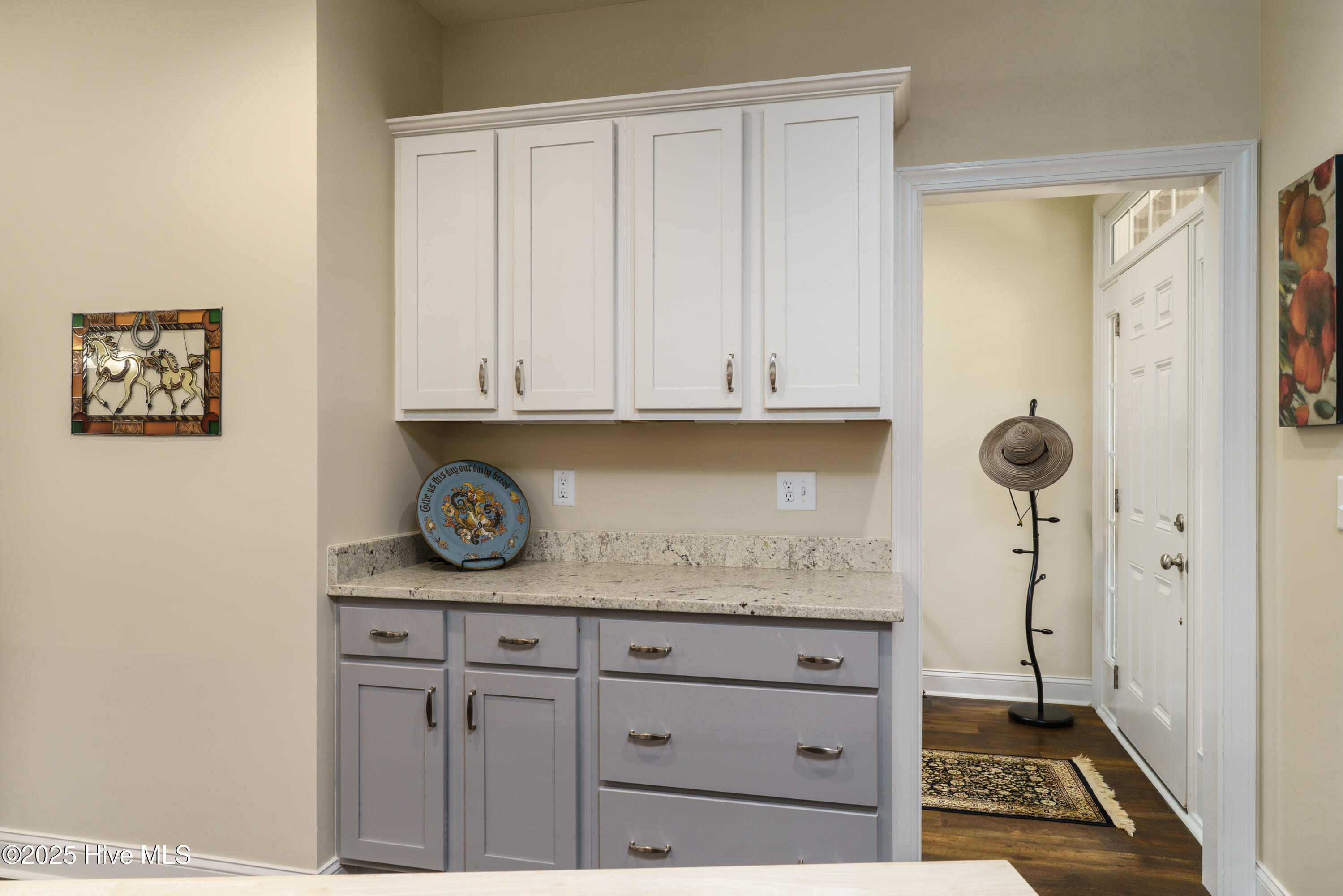 525 Lighthorse Circle