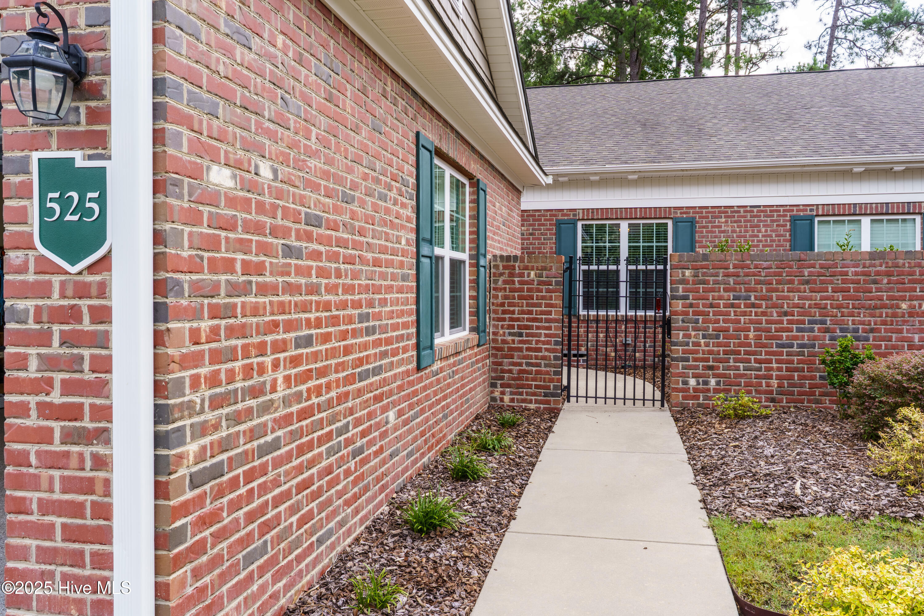 525 Lighthorse Circle