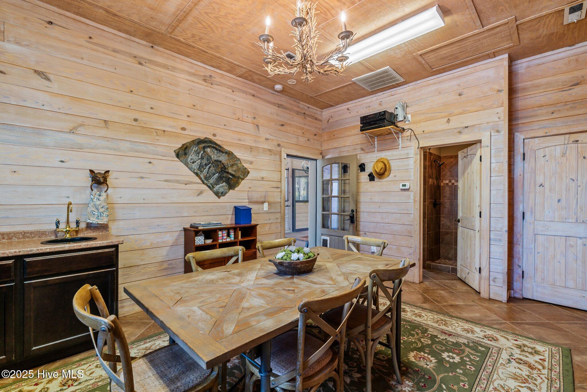194 Tamarack Lane