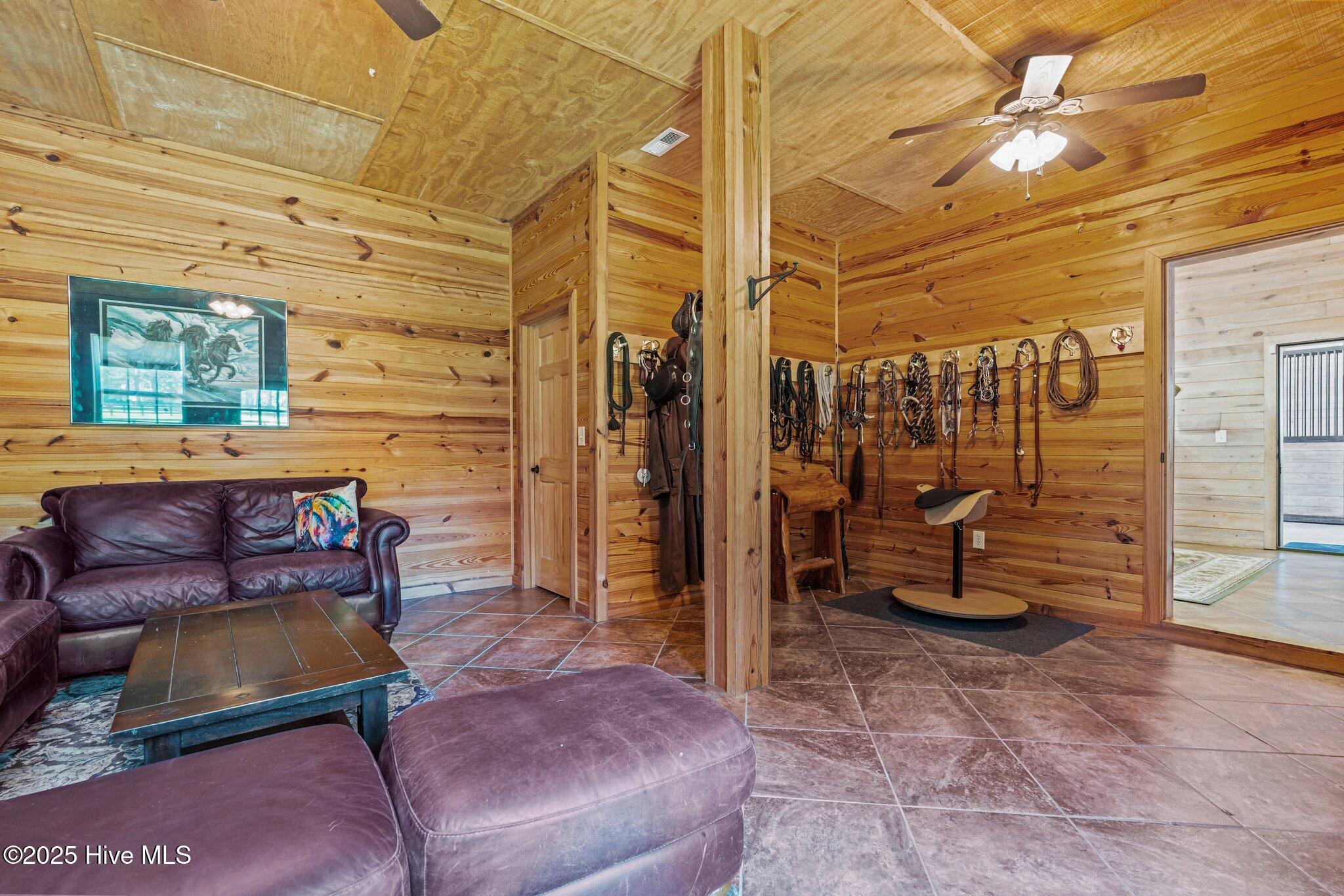194 Tamarack Lane