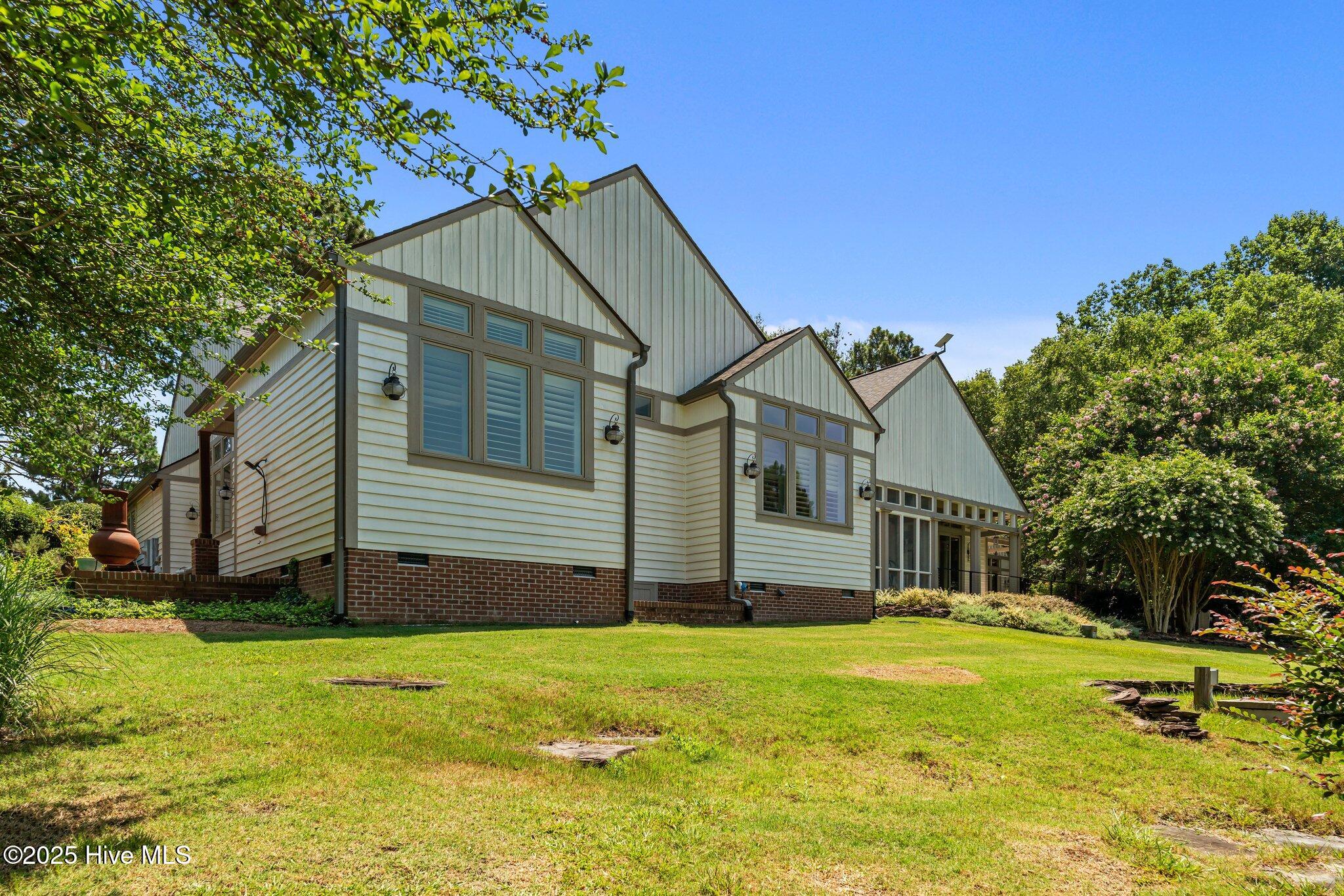194 Tamarack Lane