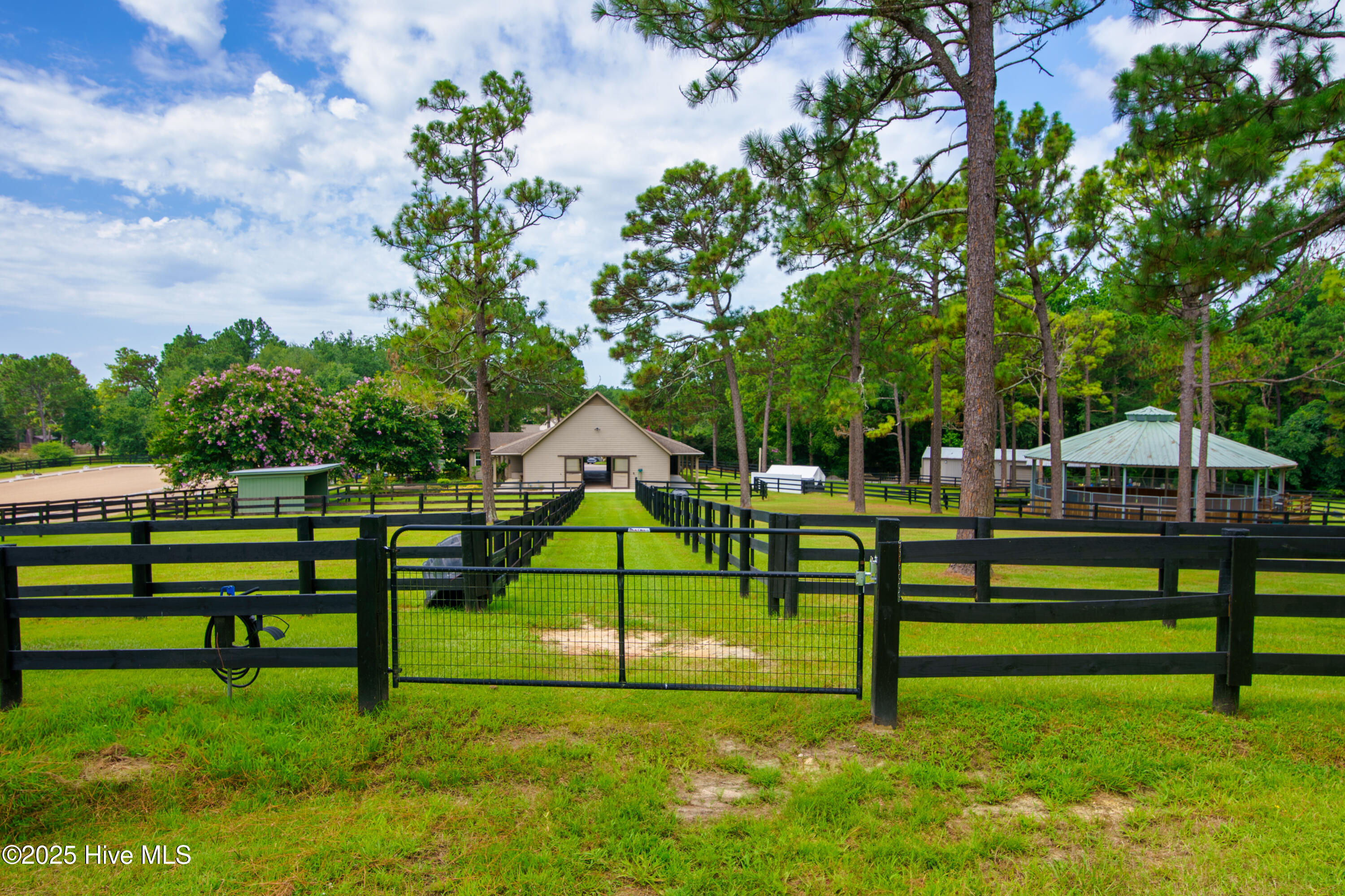194 Tamarack Lane