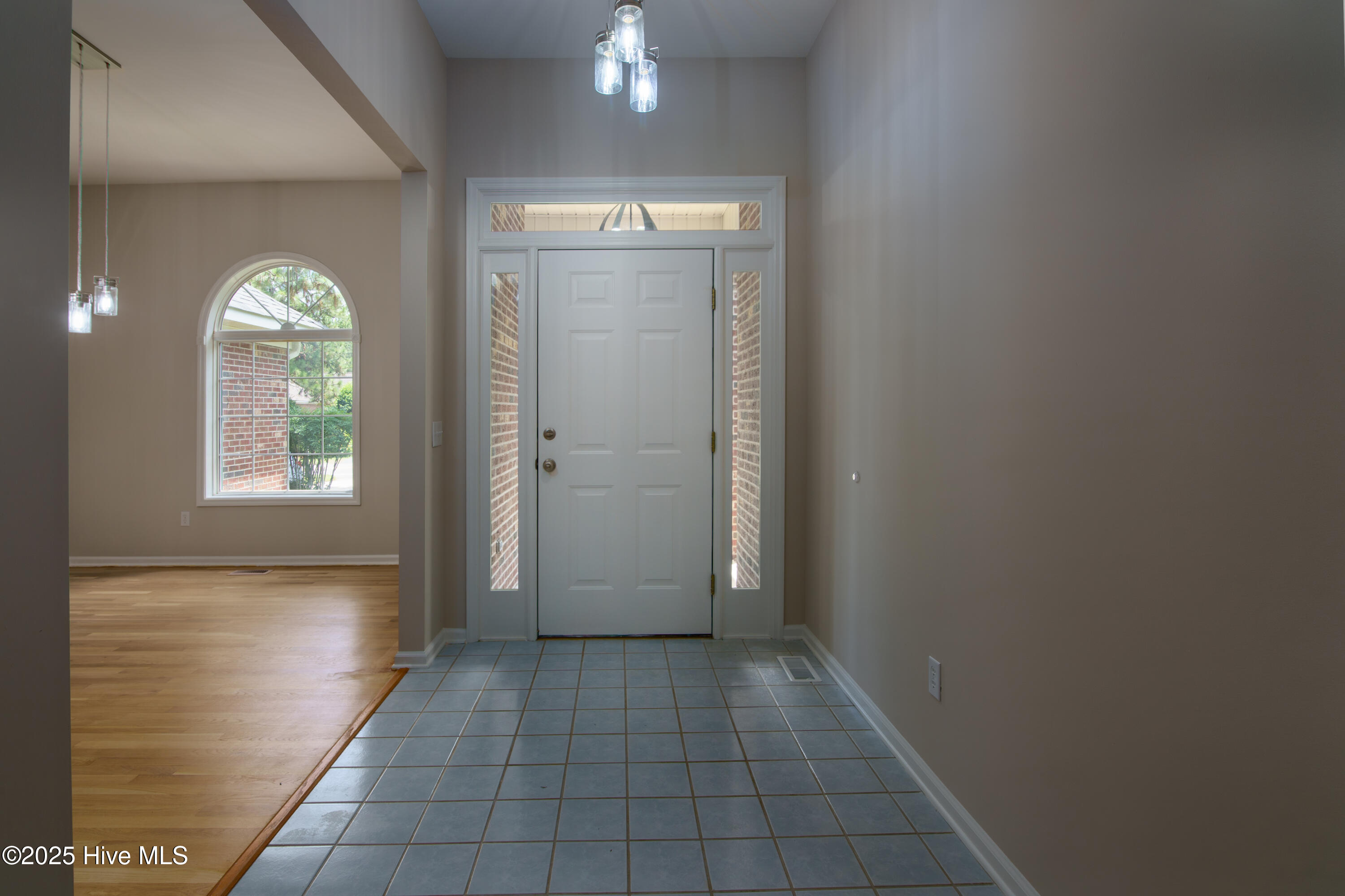 725 Monticello Drive