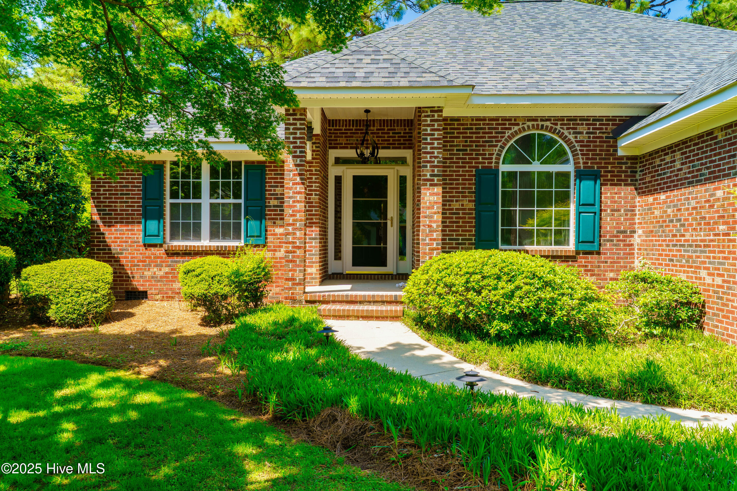 725 Monticello Drive