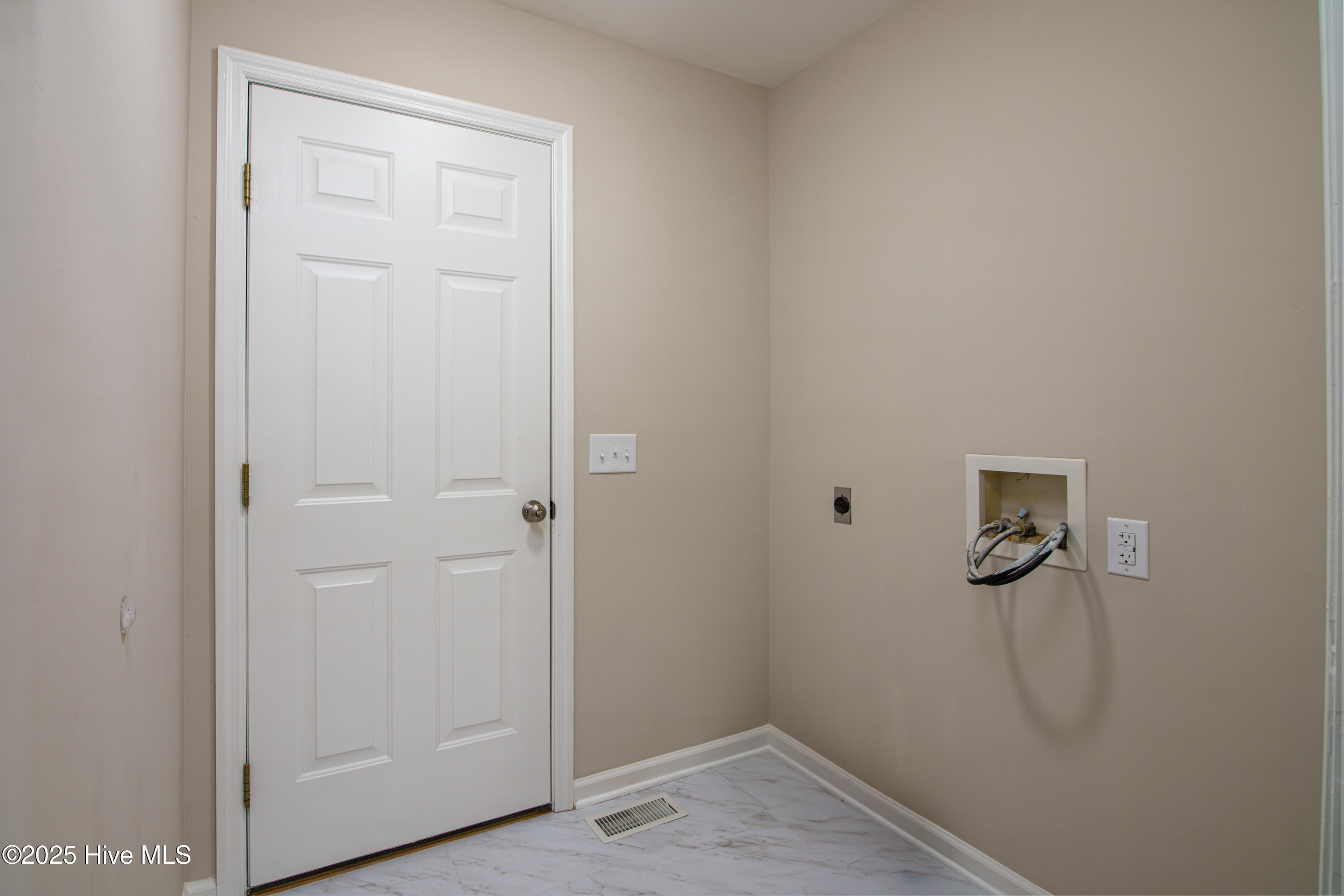 725 Monticello Drive