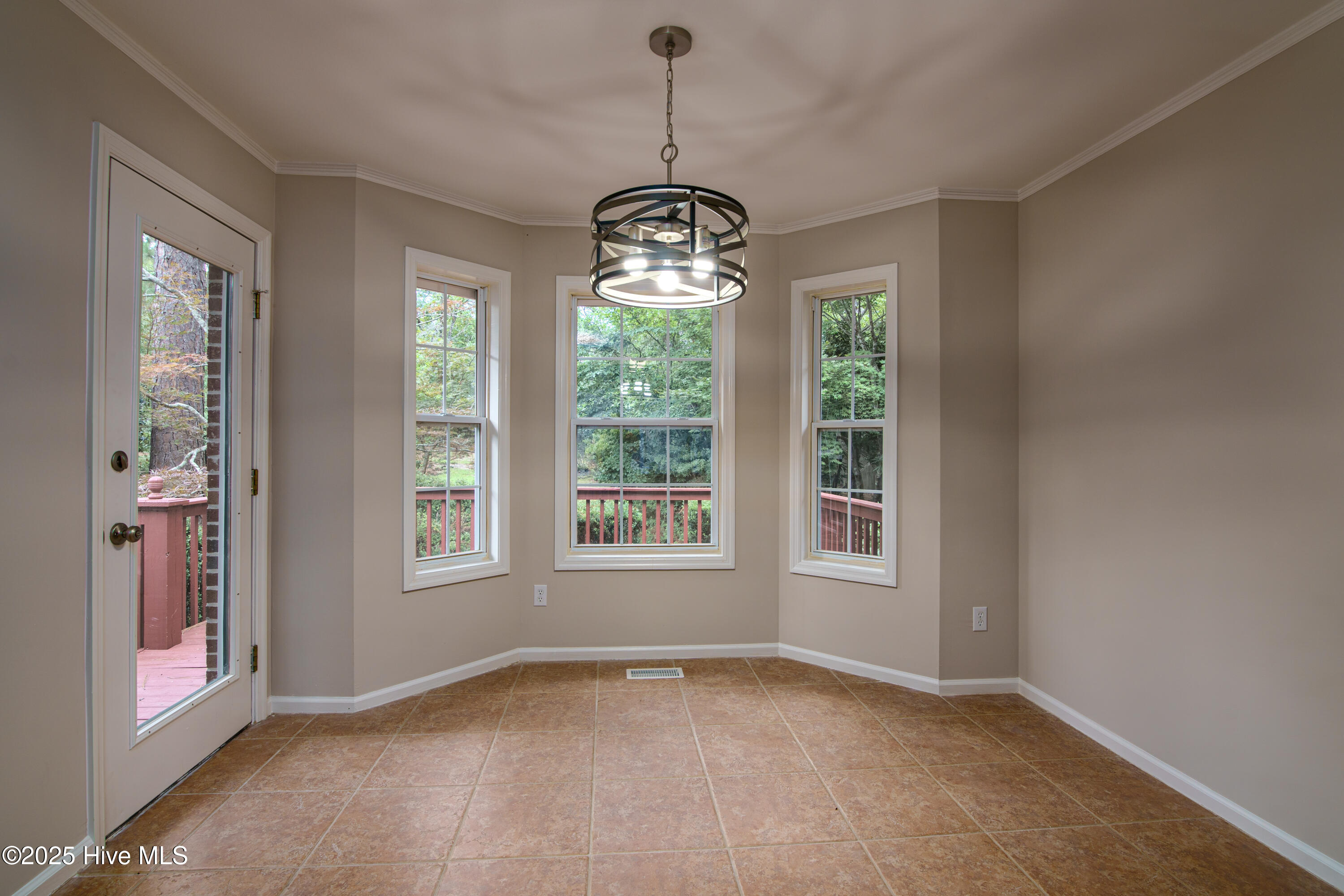 725 Monticello Drive