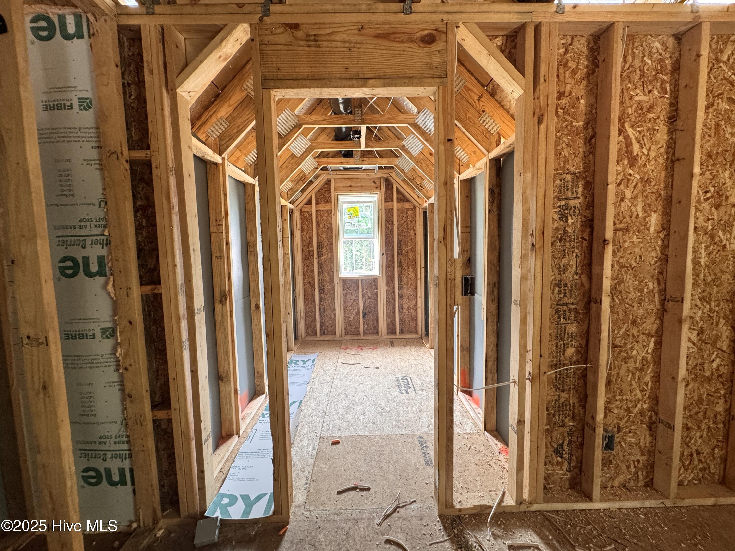 412 Redwater Trail, 600
