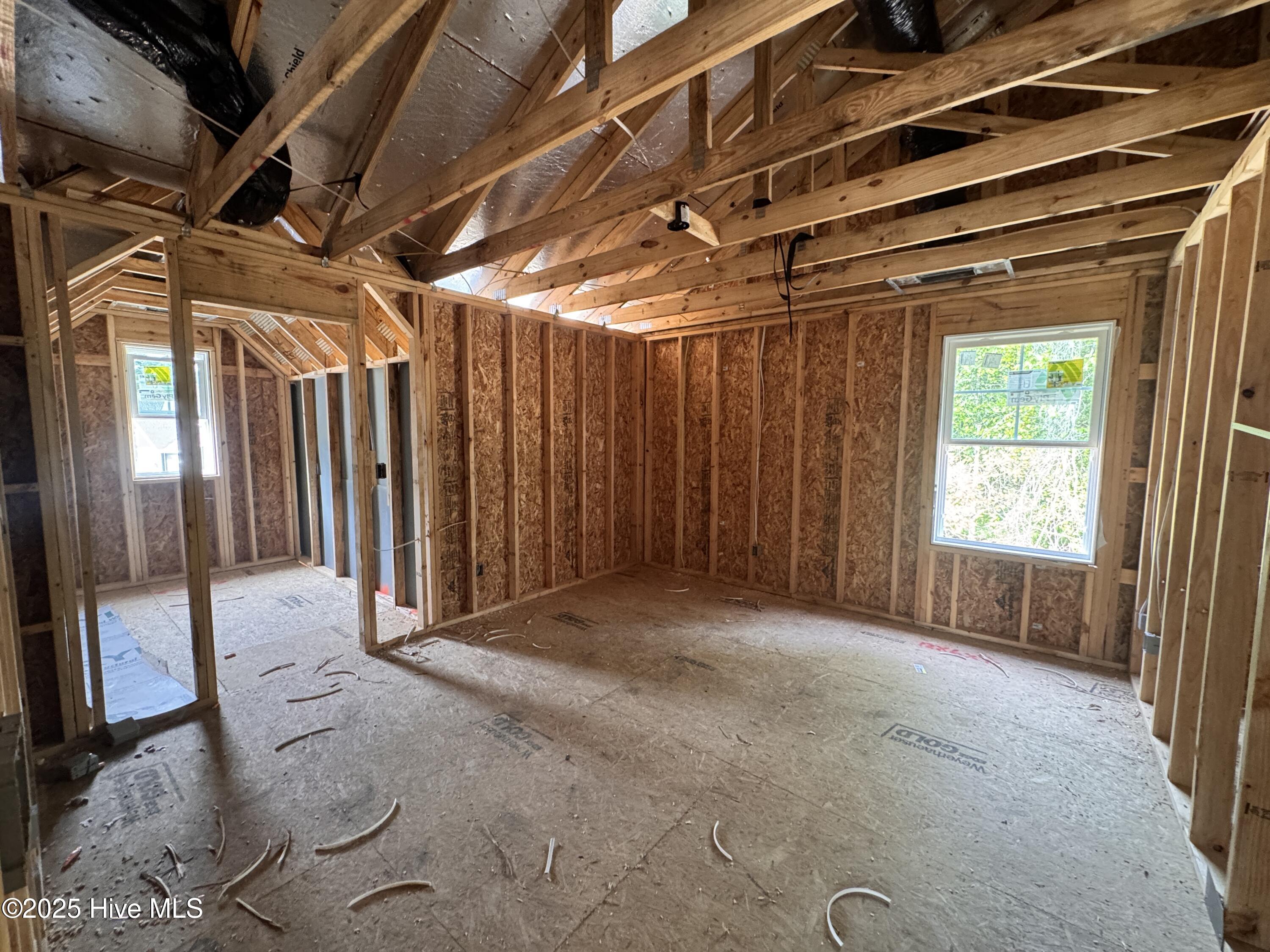 412 Redwater Trail, 600
