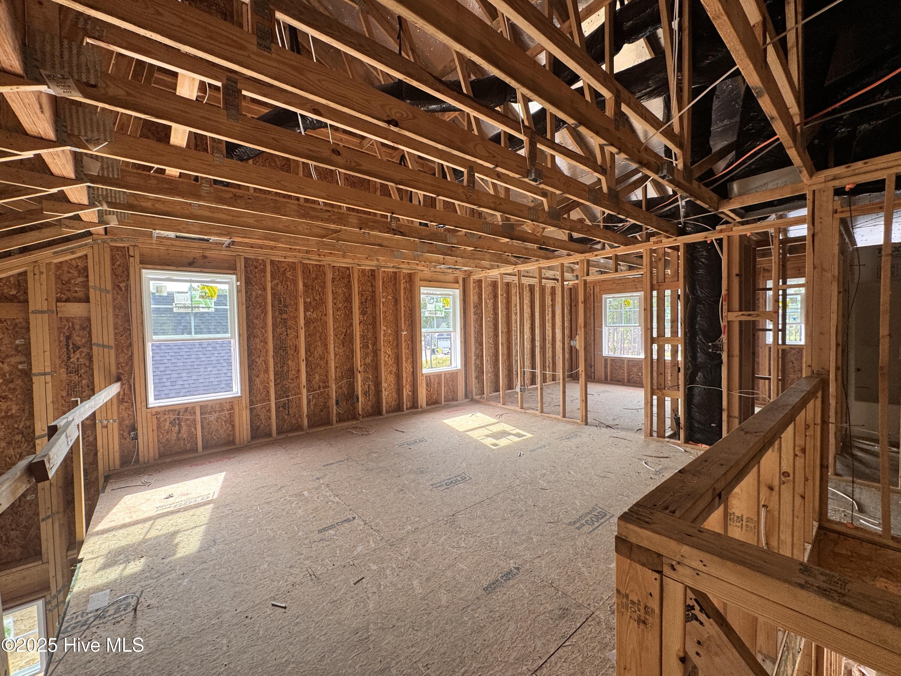 412 Redwater Trail, 600
