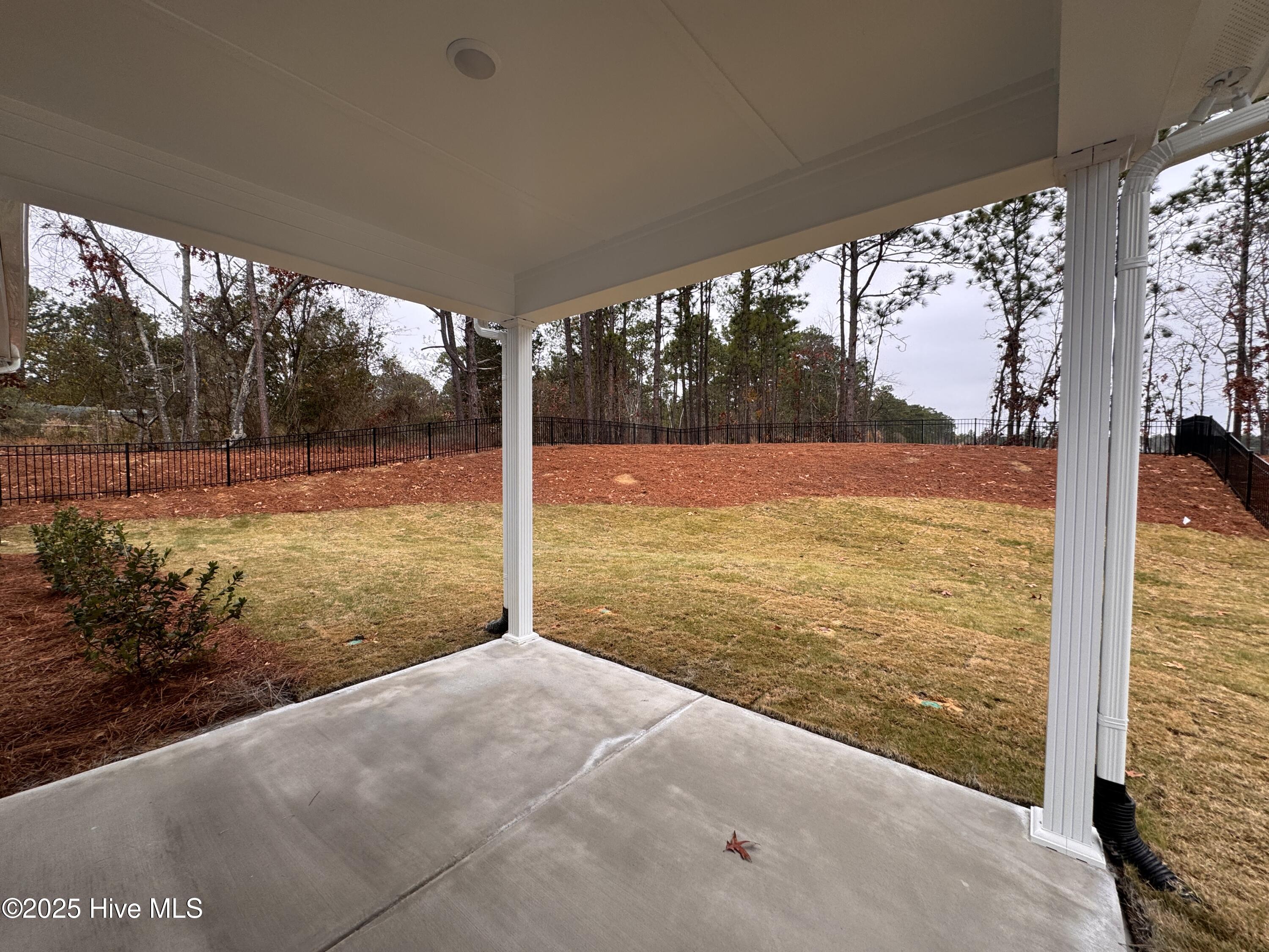 412 Redwater Trail, 600