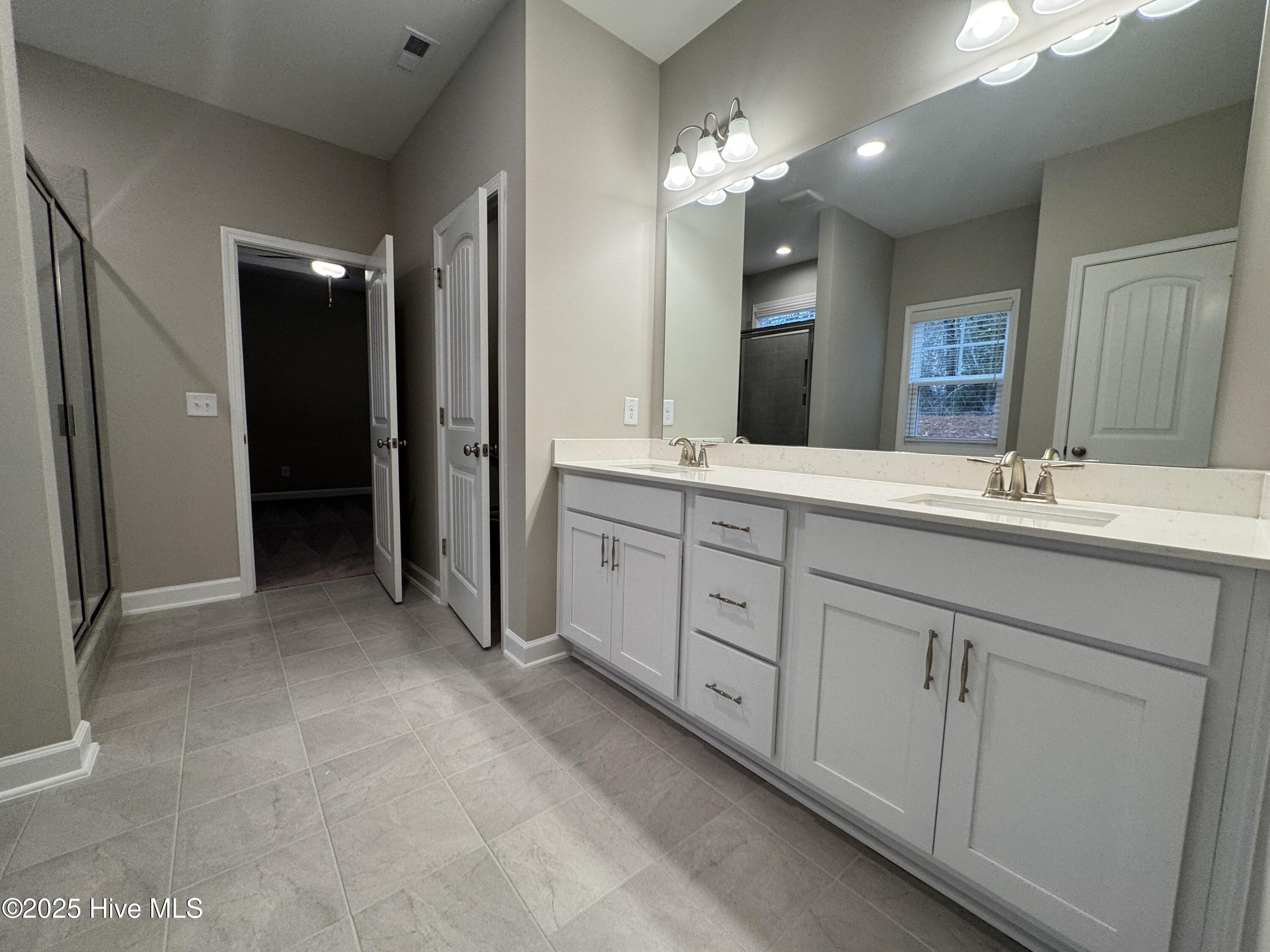 412 Redwater Trail, 600