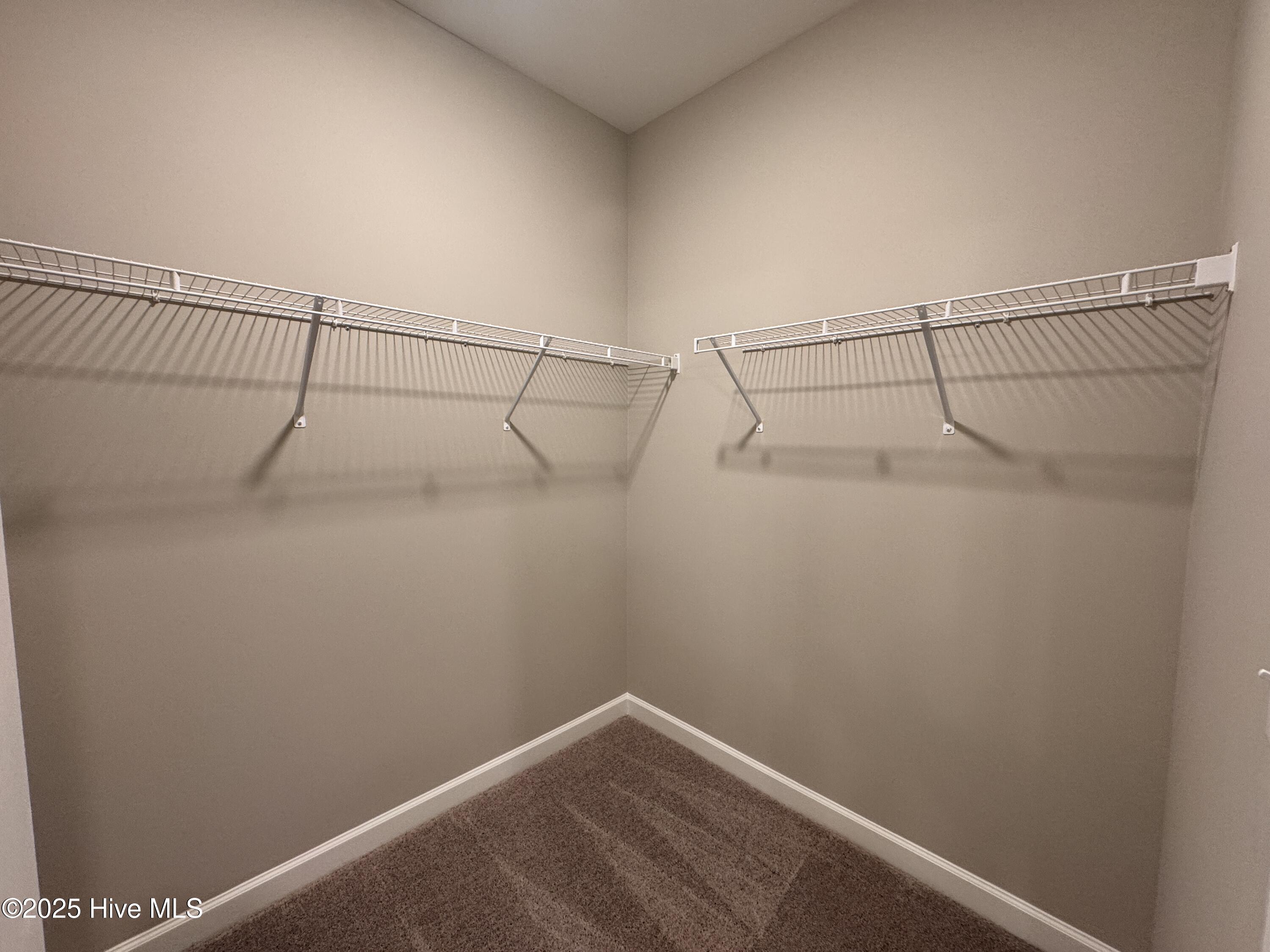 412 Redwater Trail, 600