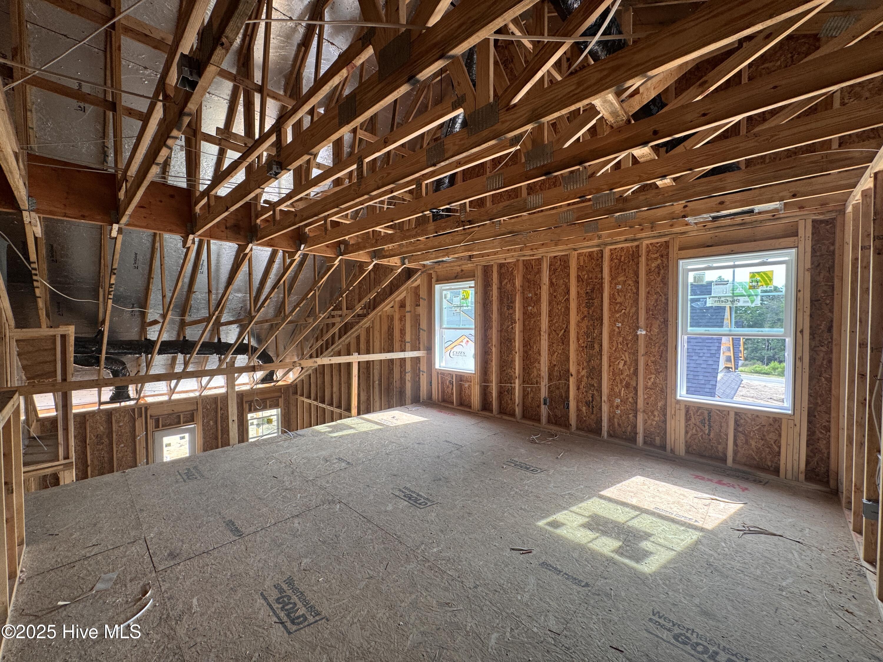 412 Redwater Trail, 600