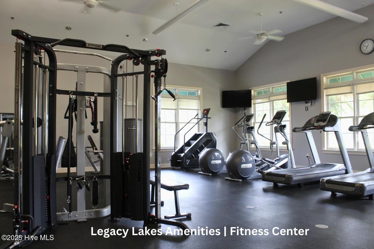 412 Redwater Trail, 600