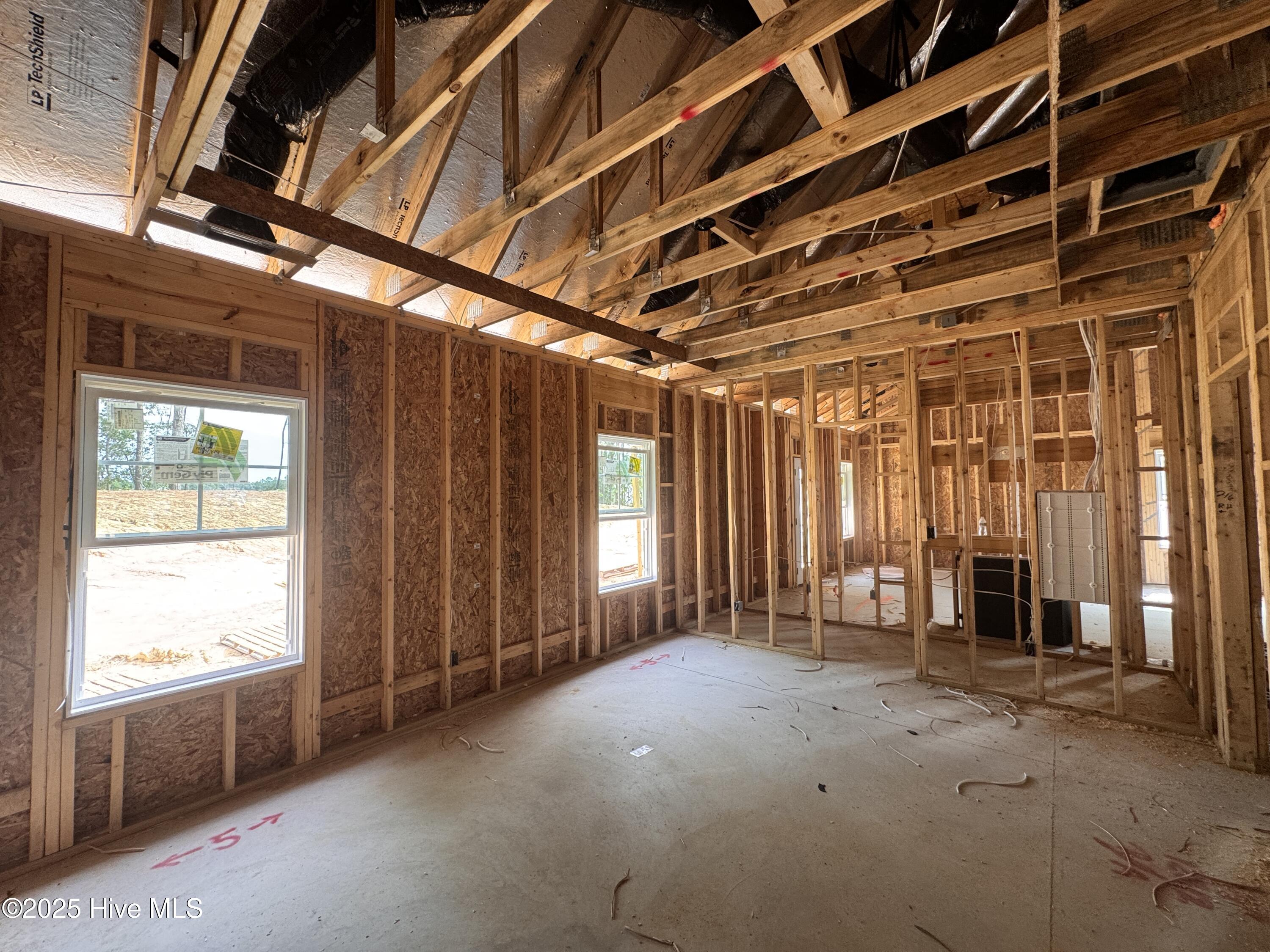 412 Redwater Trail, 600