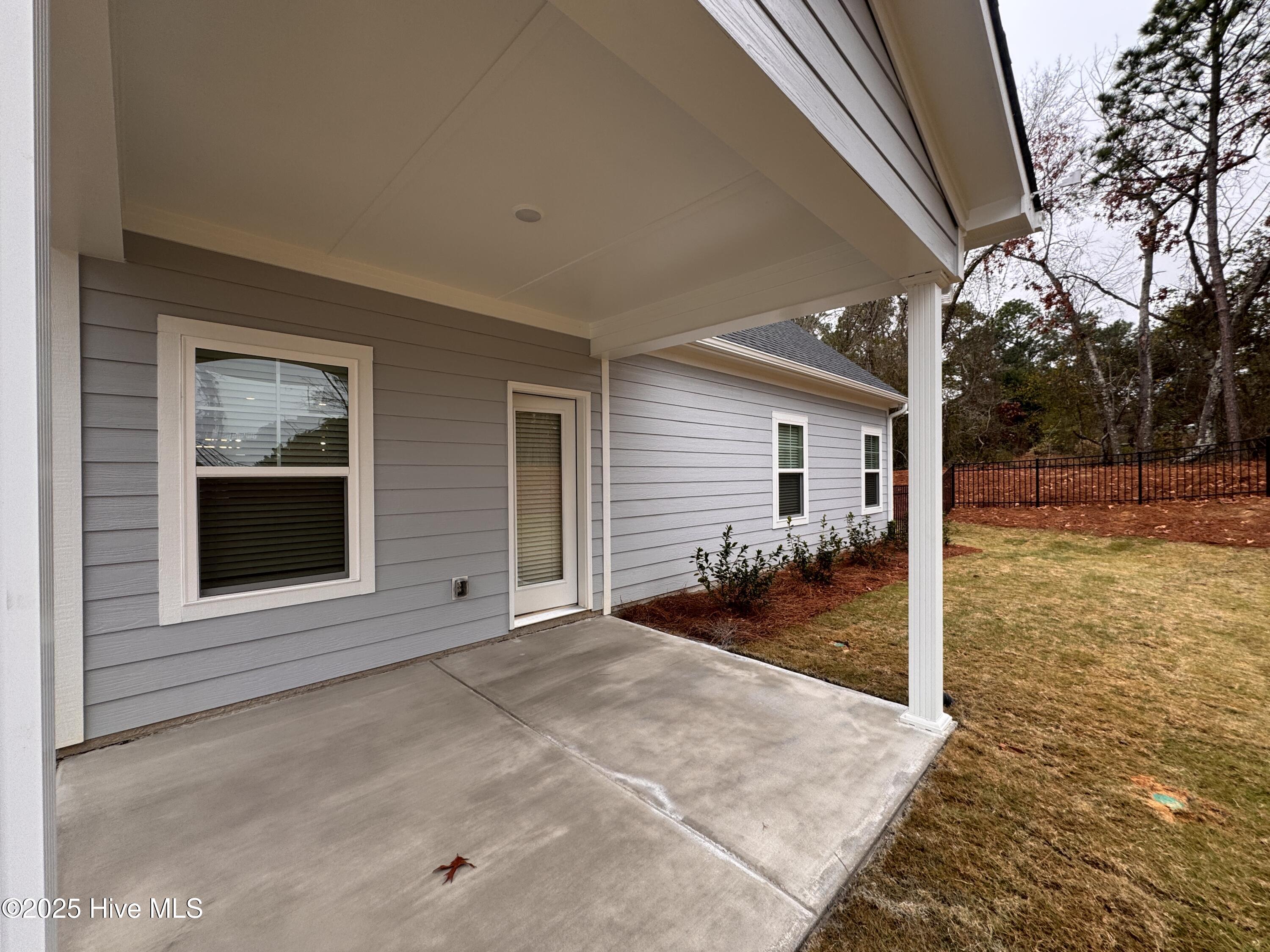 412 Redwater Trail, 600