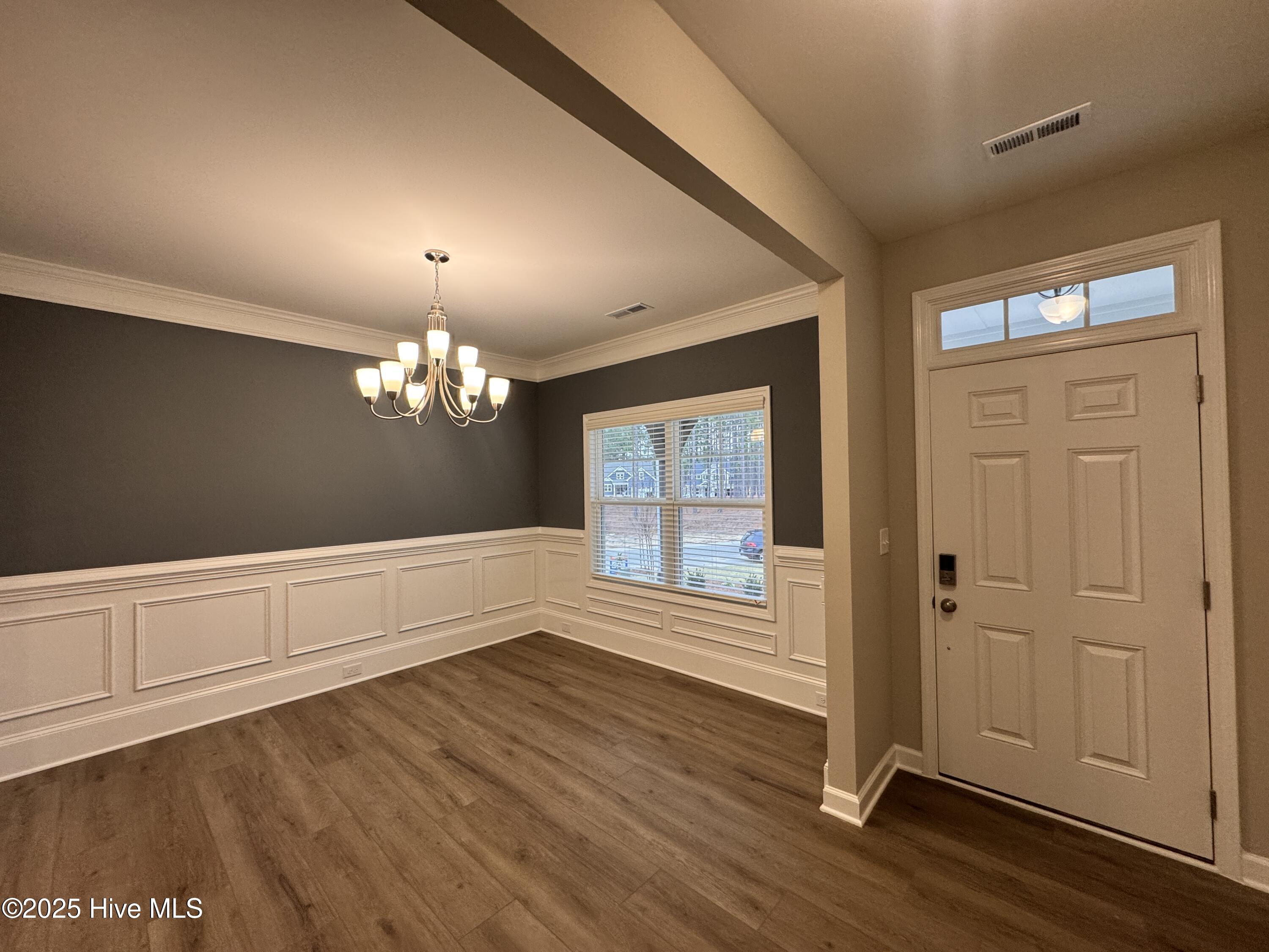 412 Redwater Trail, 600