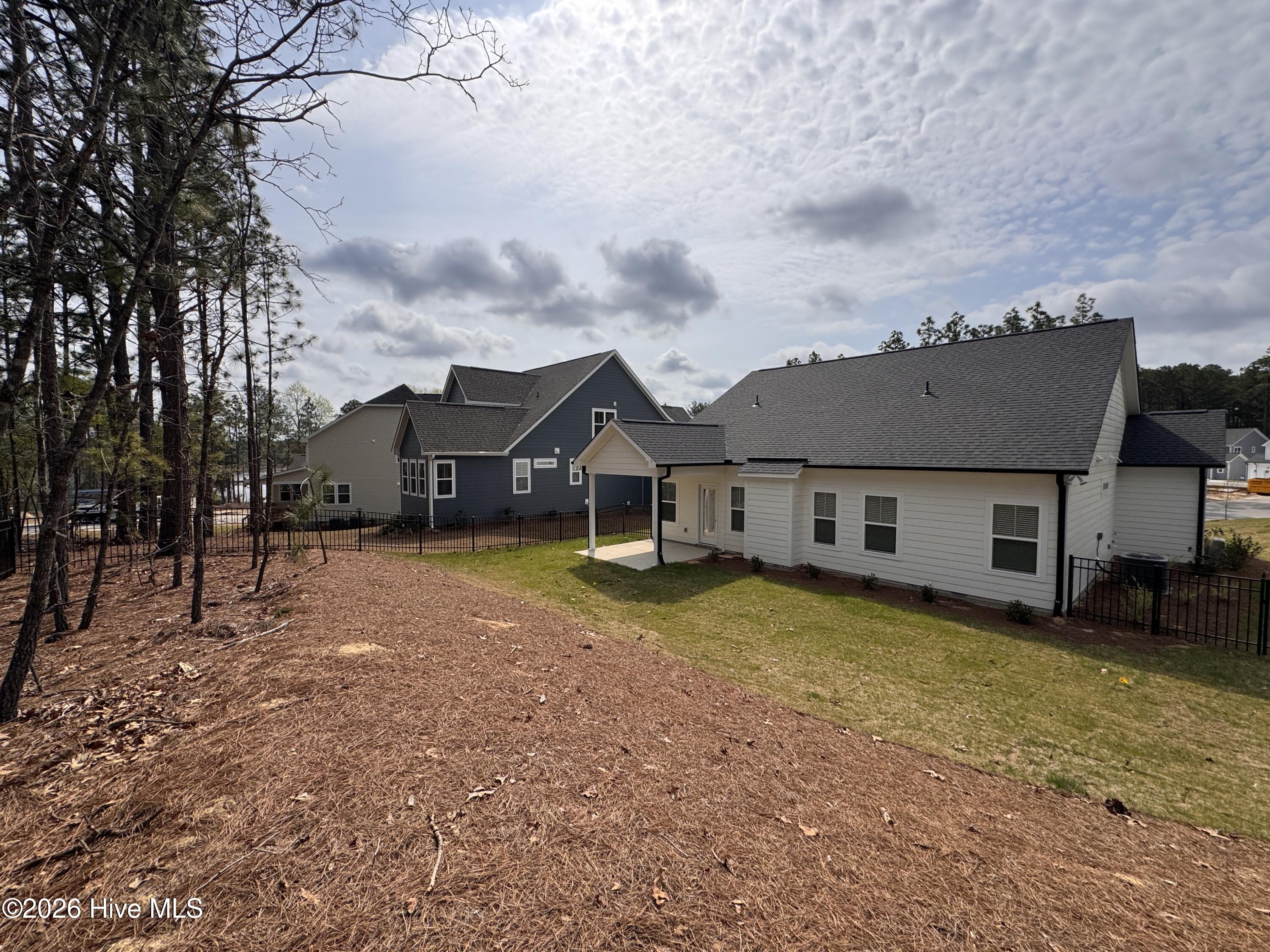 408 Redwater Trail, 601