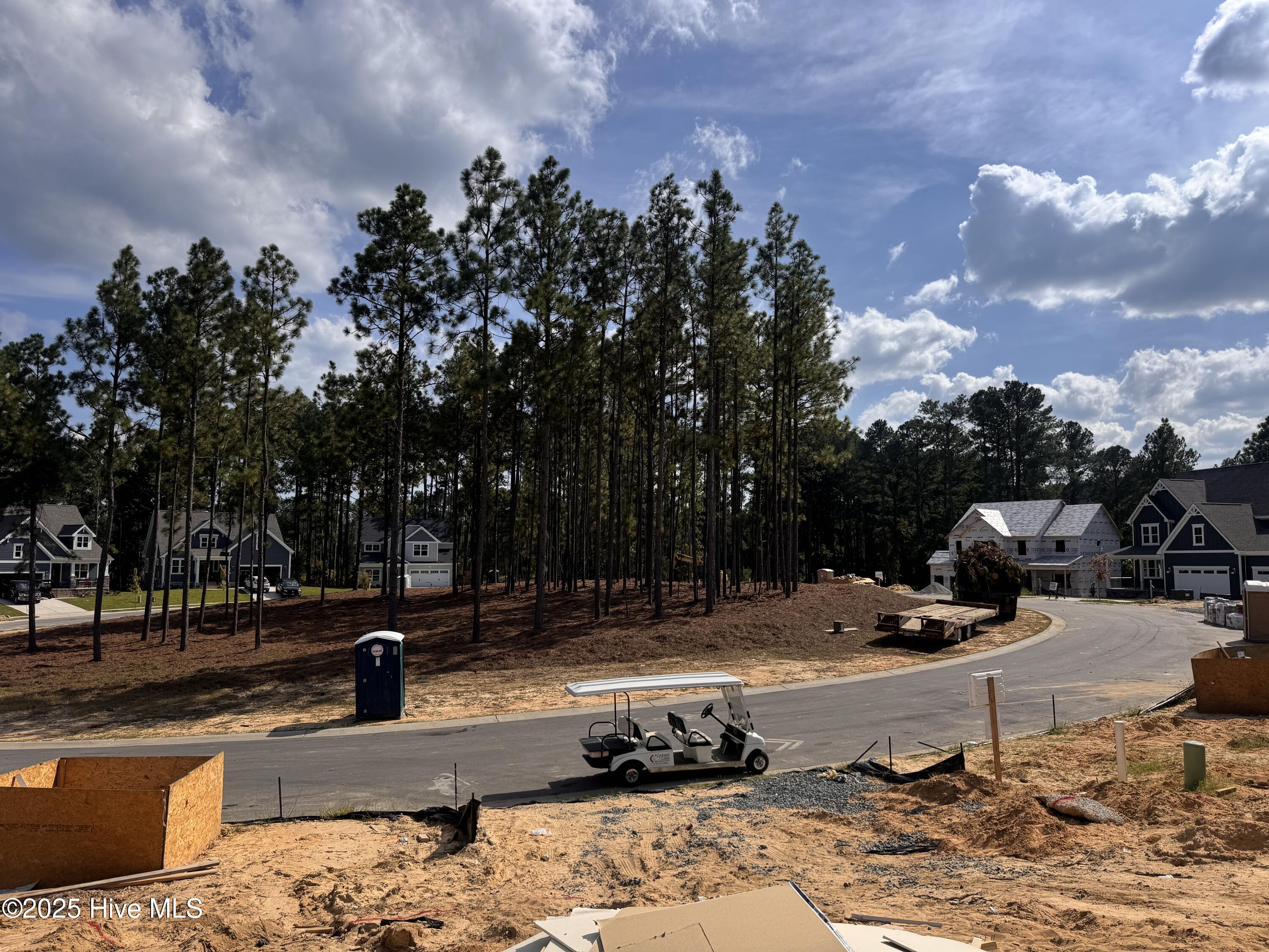 408 Redwater Trail, 601