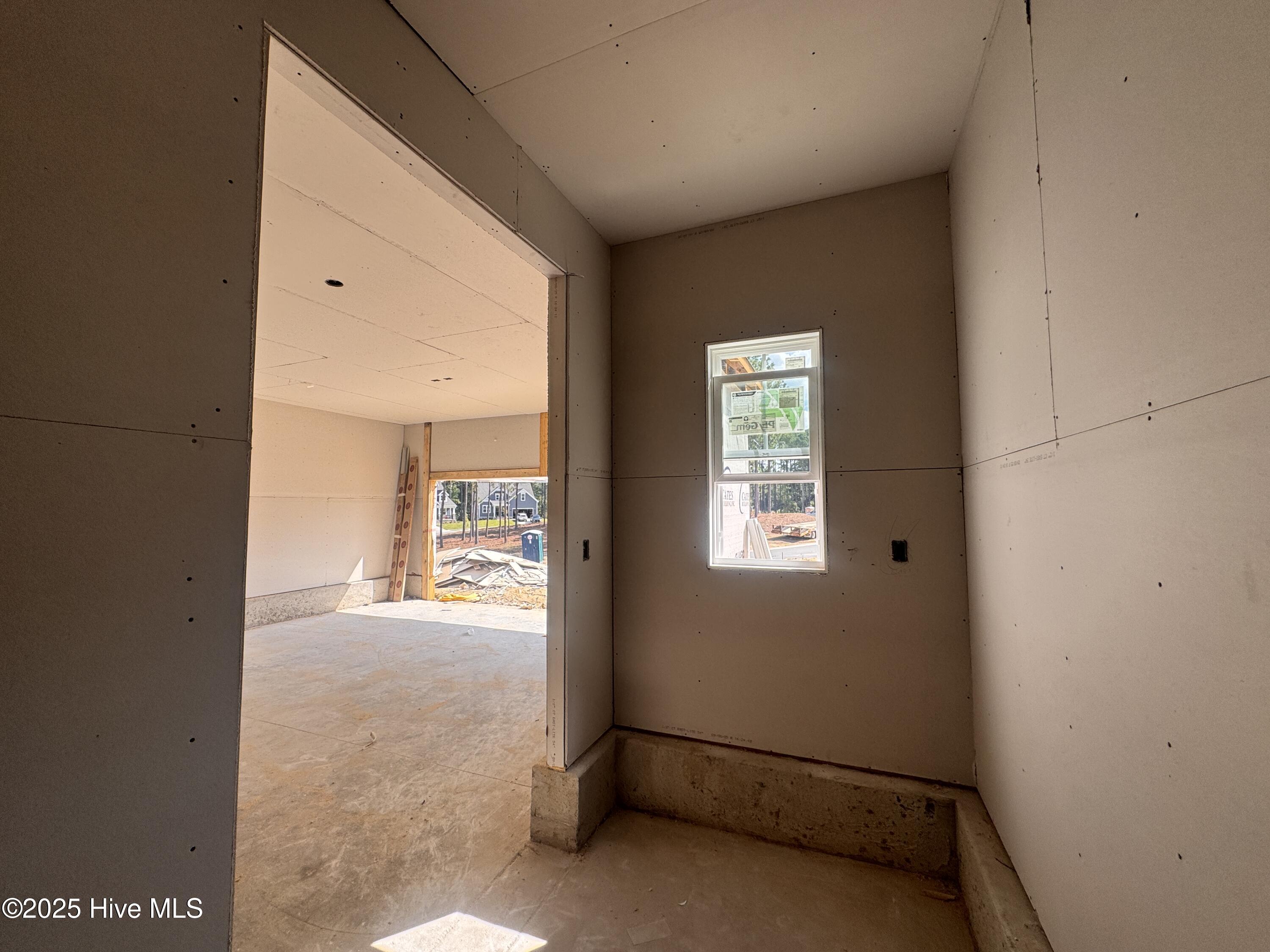 408 Redwater Trail, 601